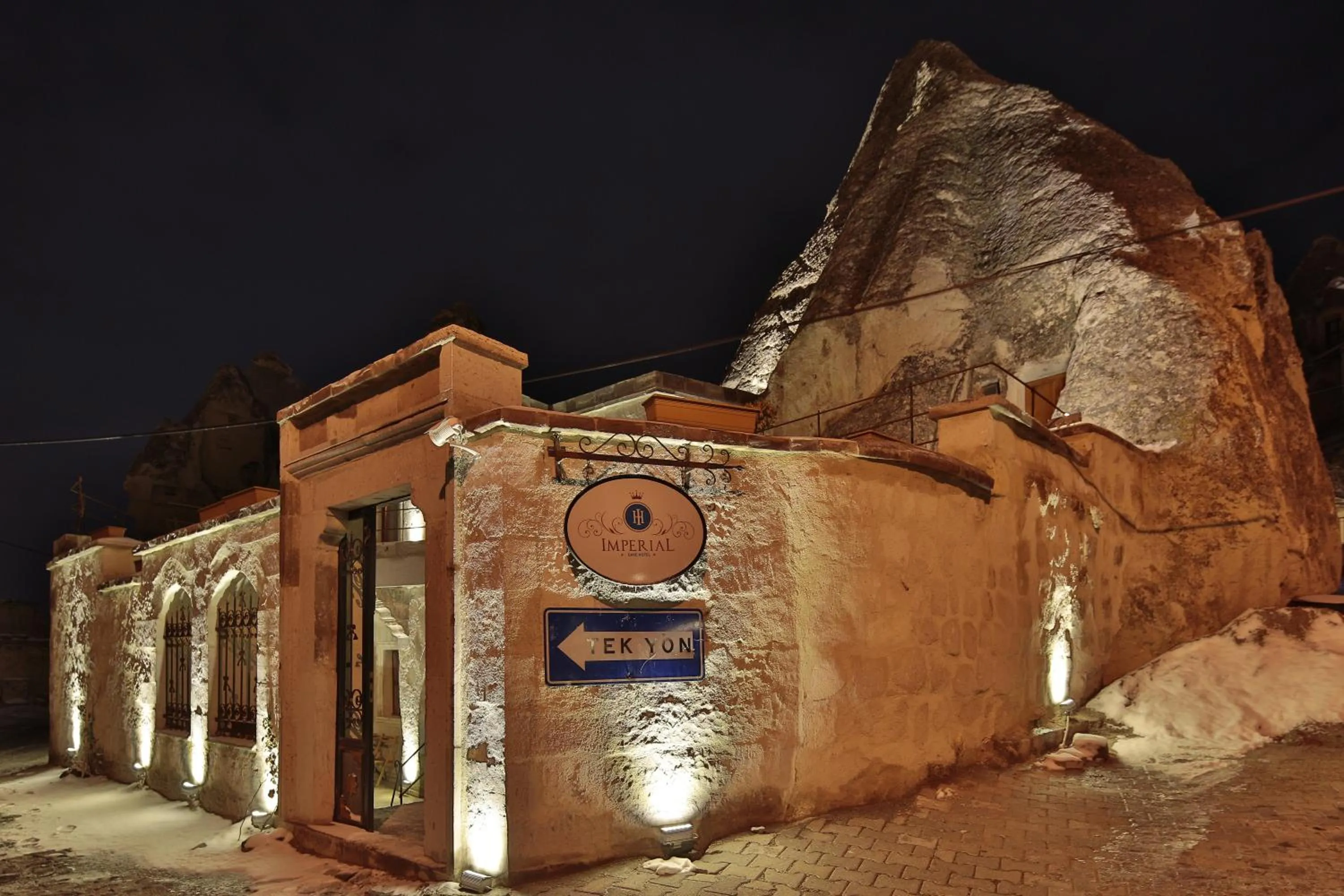 Facade/entrance in Imperial Cave Suites & Spa