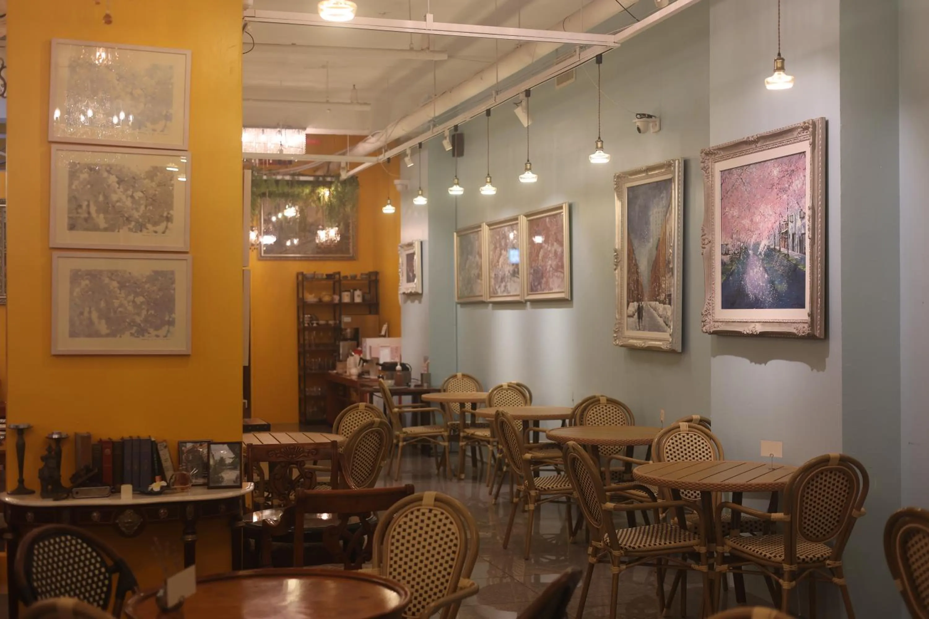 Breakfast in Hotel Lemong