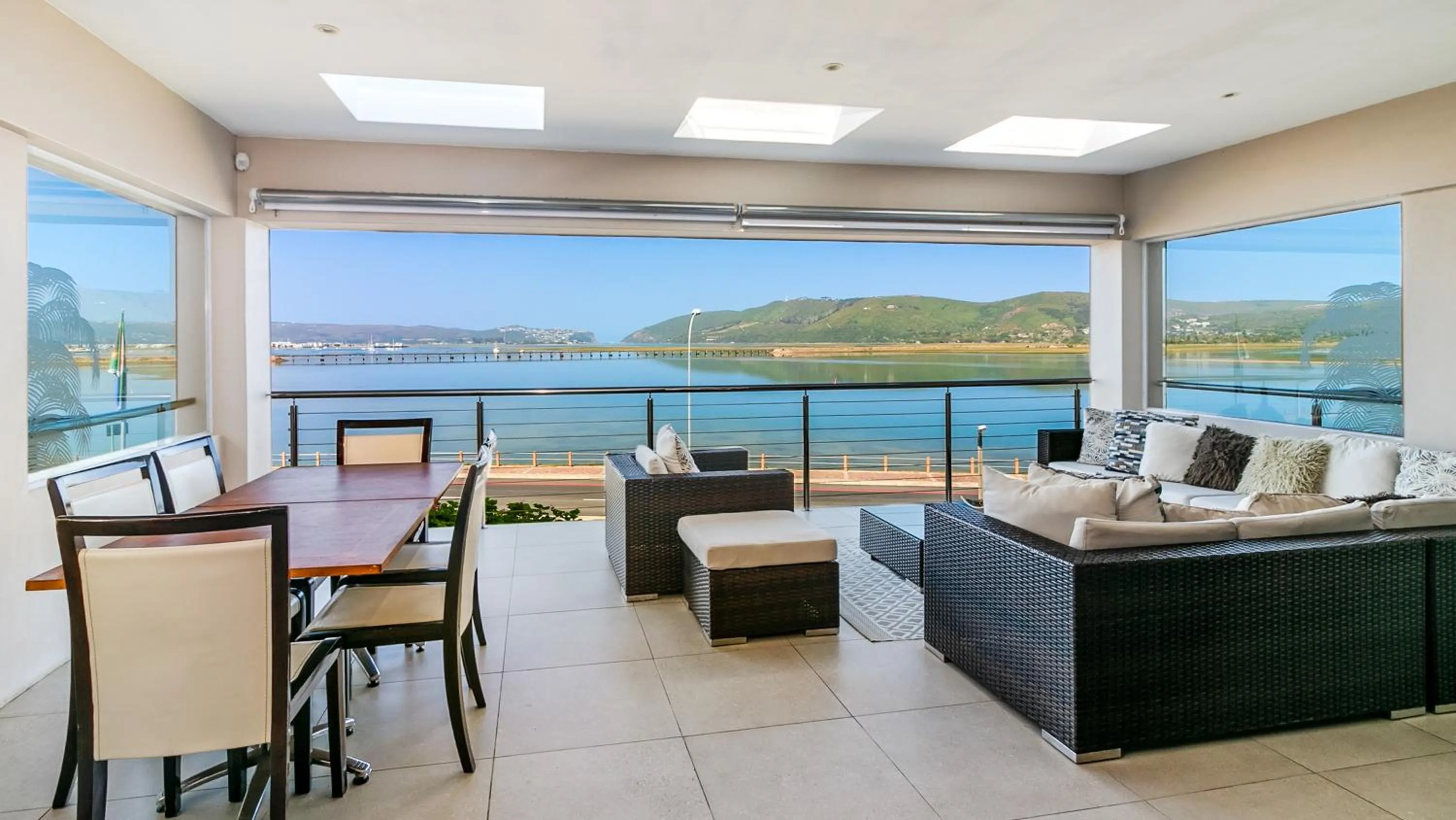 Patio in Phoenix Lodge and Waterside Accommodation