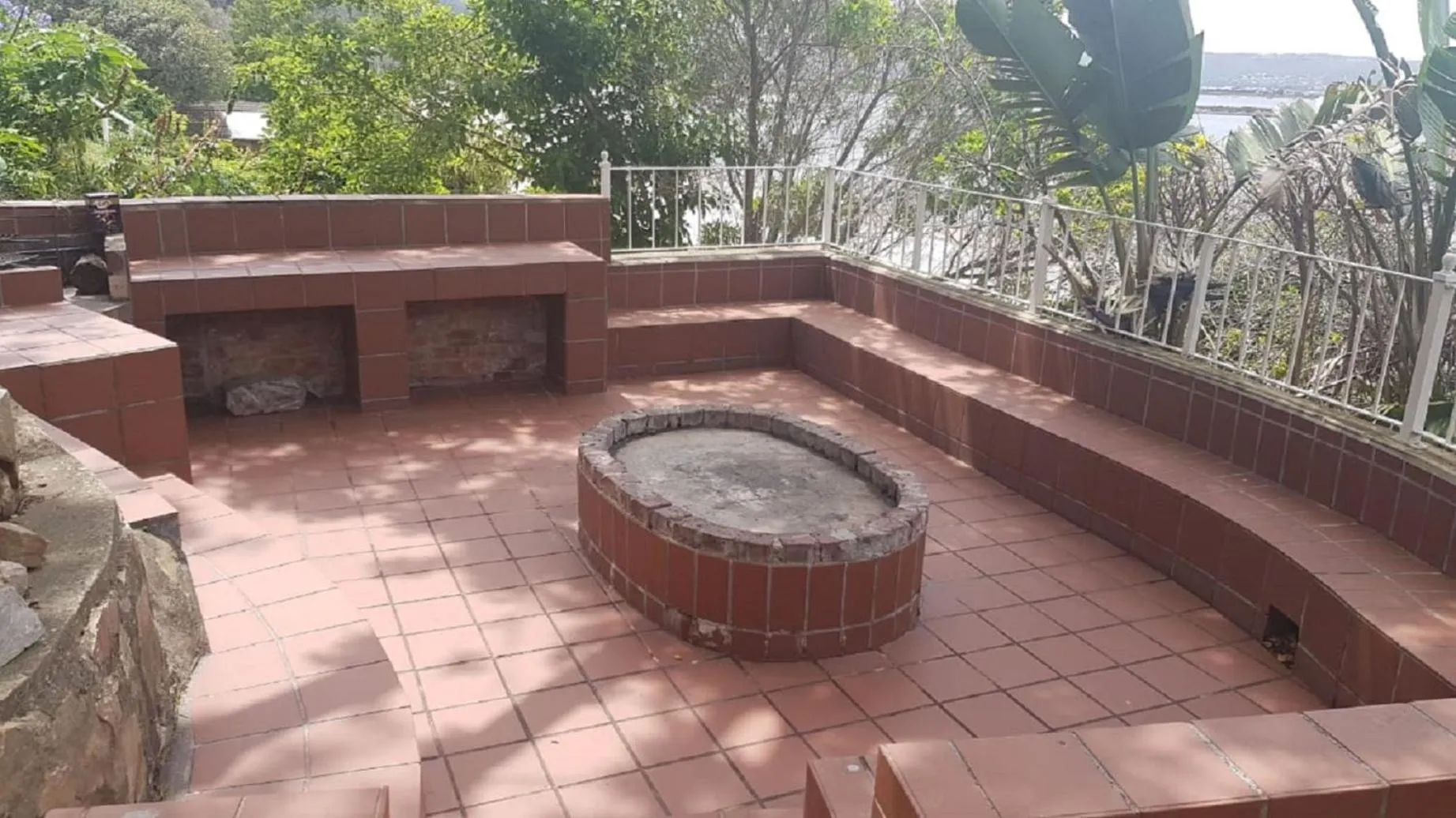 BBQ facilities in Phoenix Lodge and Waterside Accommodation