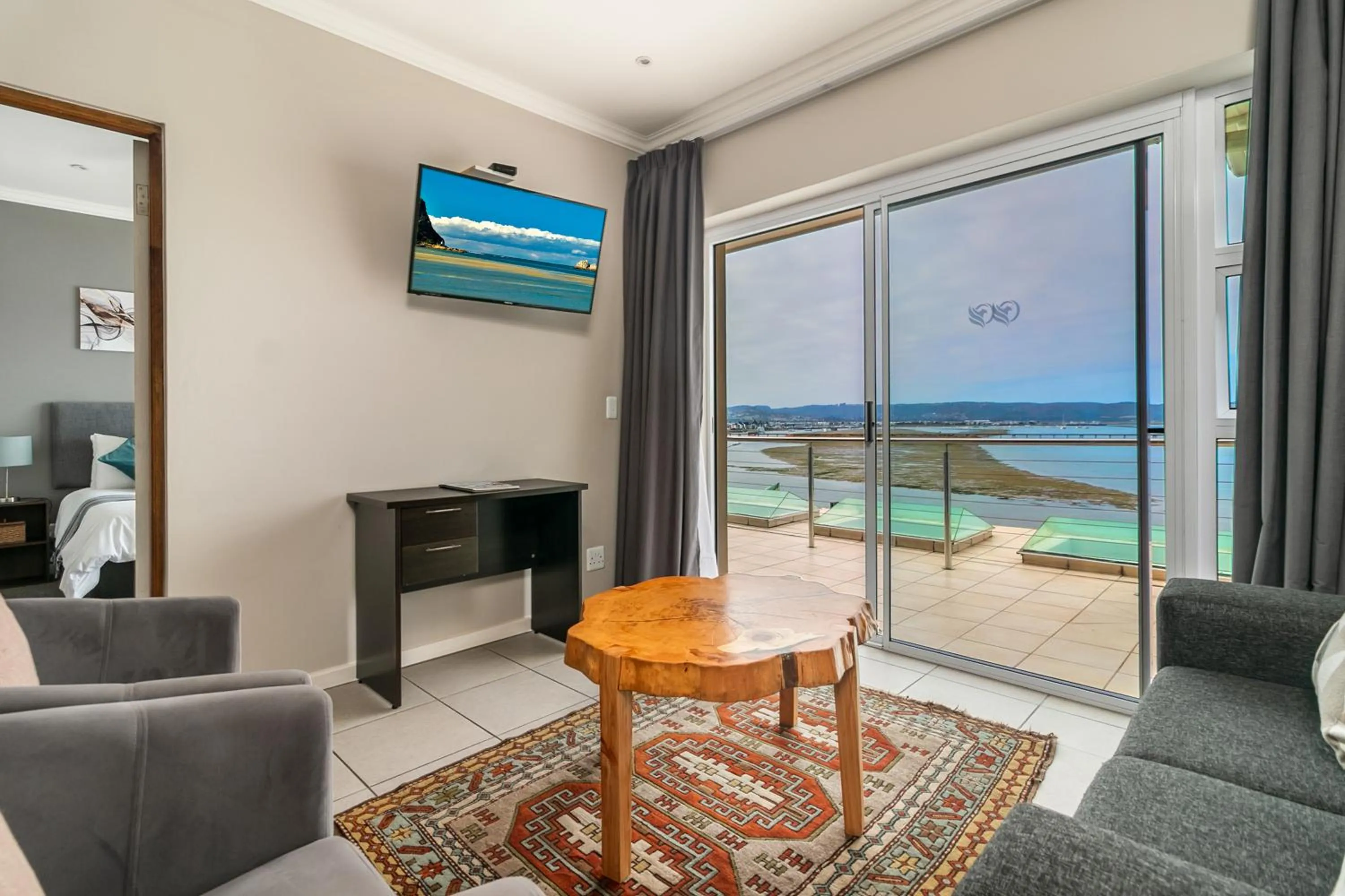 Living room in Phoenix Lodge and Waterside Accommodation