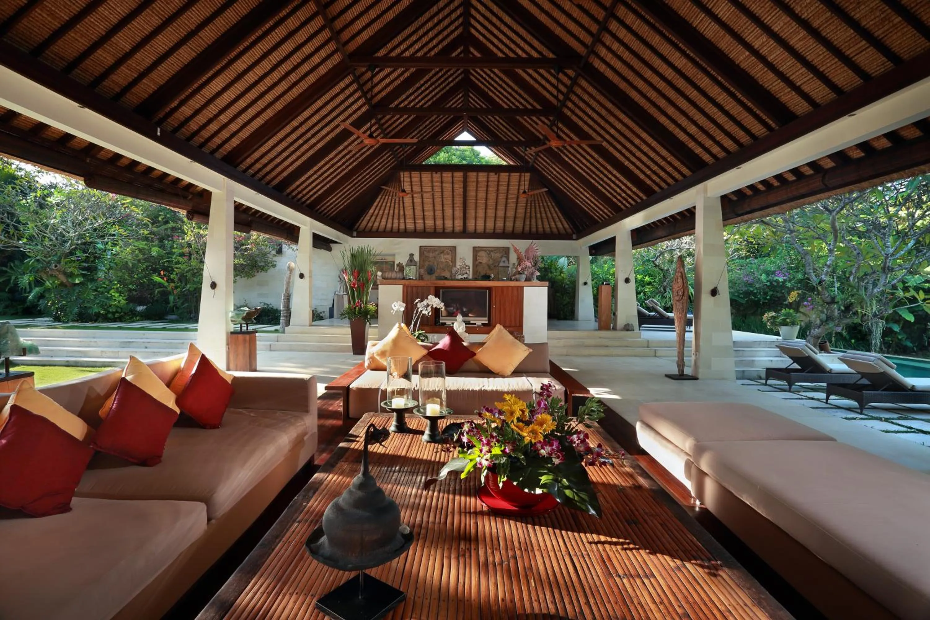 Communal lounge/ TV room in Villa Bali Asri
