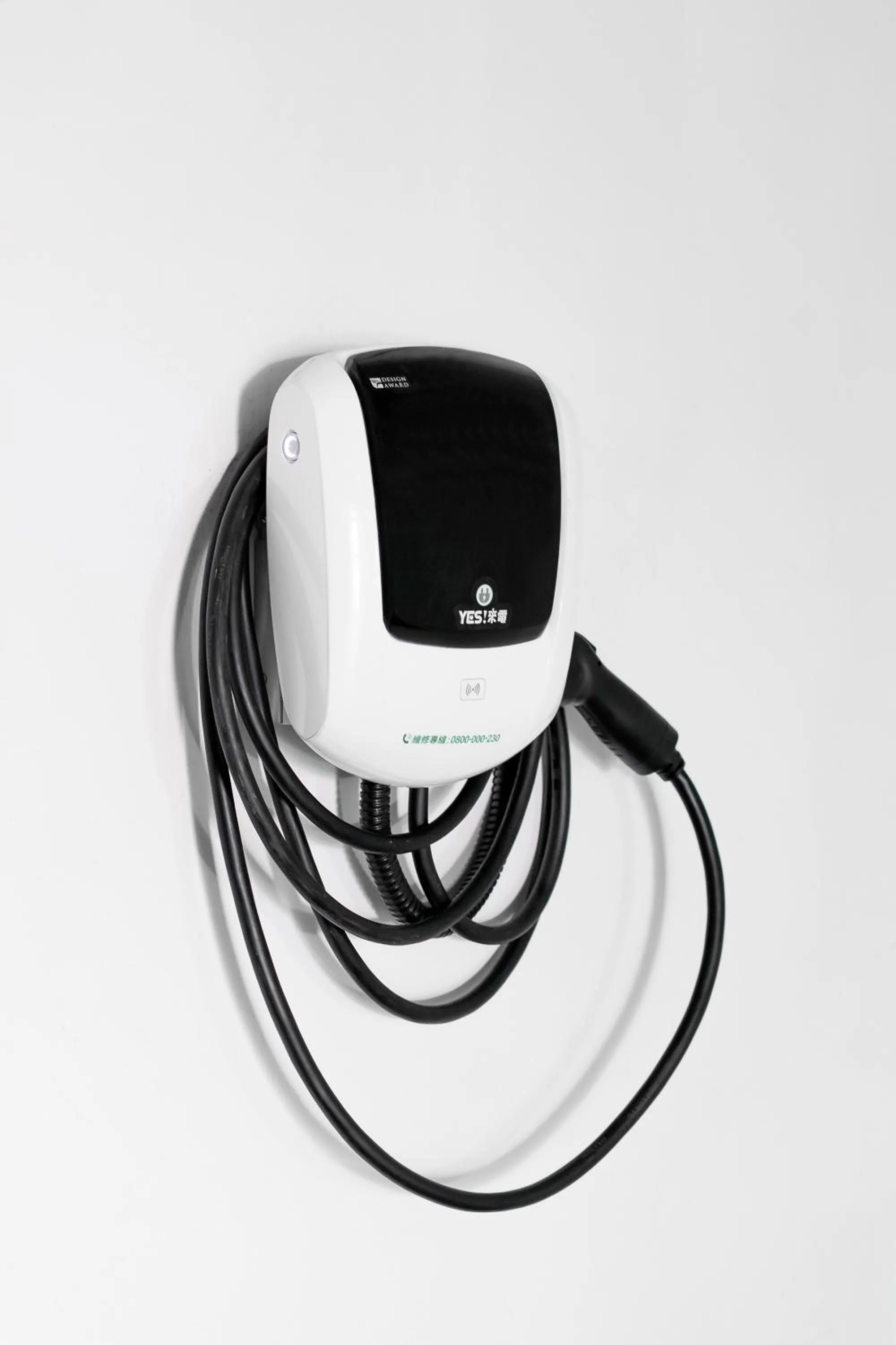 Property building in Holland Village Motel