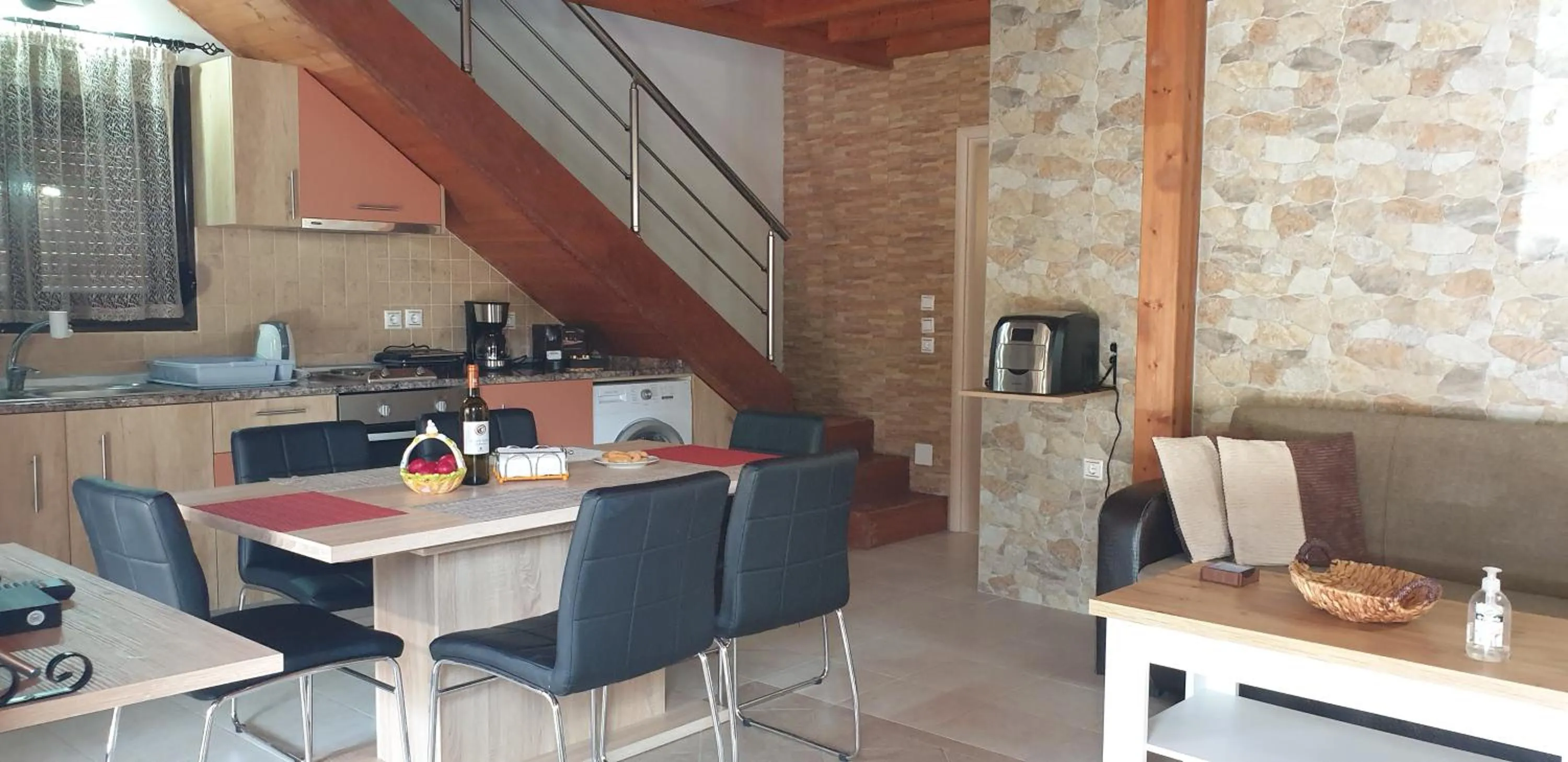 Kitchen or kitchenette in Stergios villa