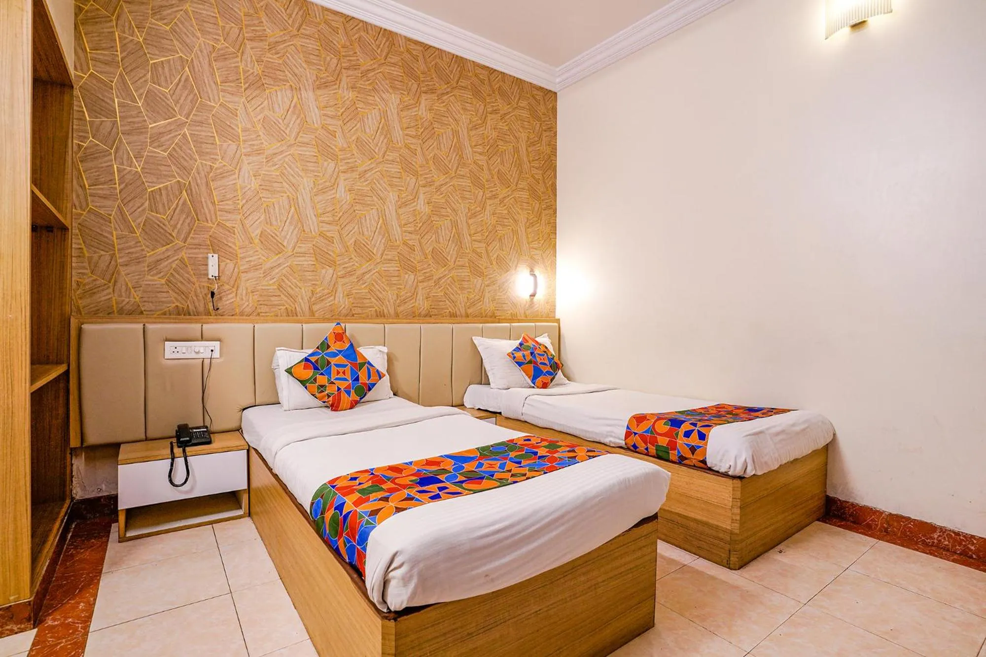 Photo of the whole room, Bed in Via Heritage Palace