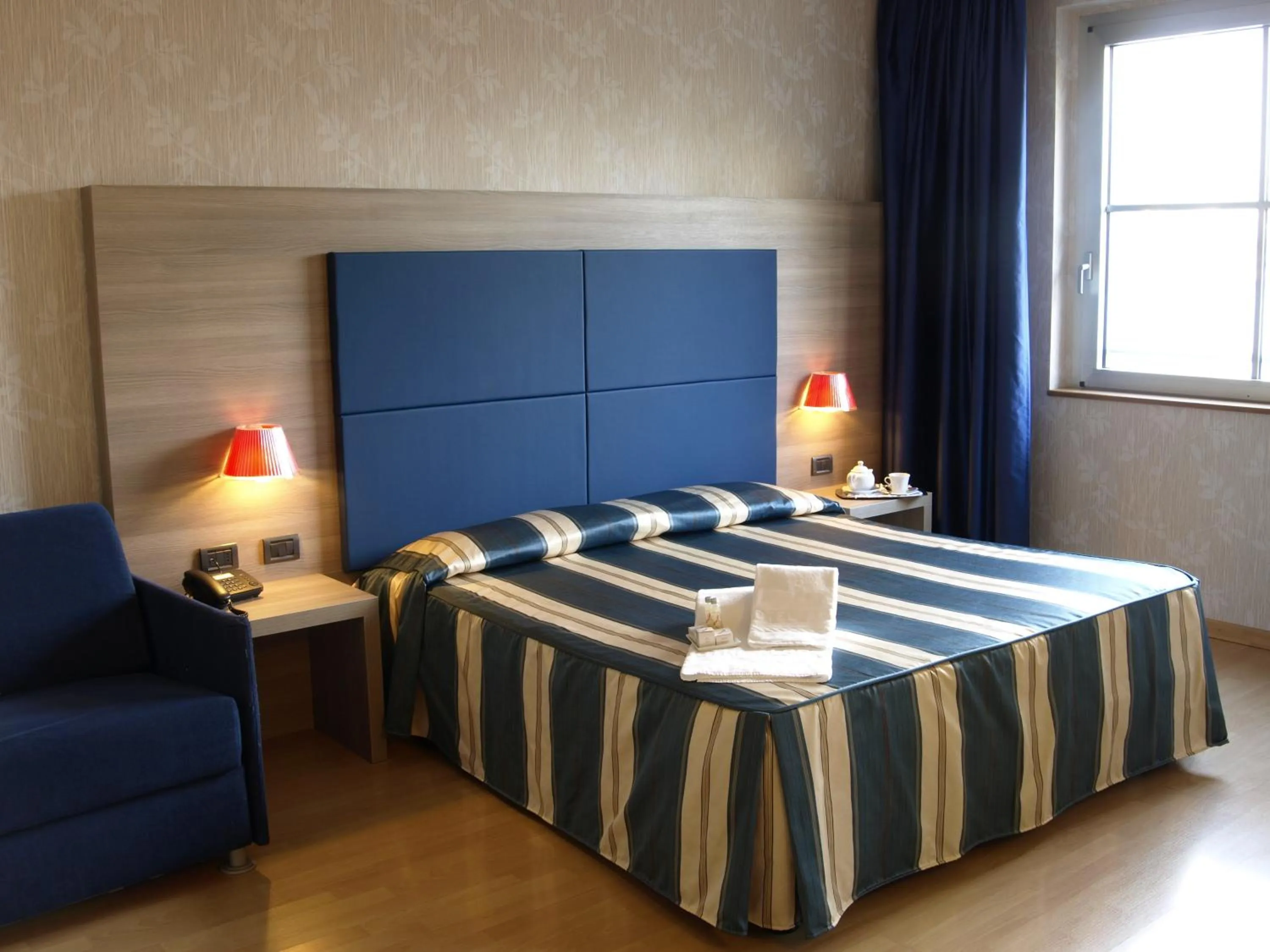 Bedroom, Bed in Hotel Alberi