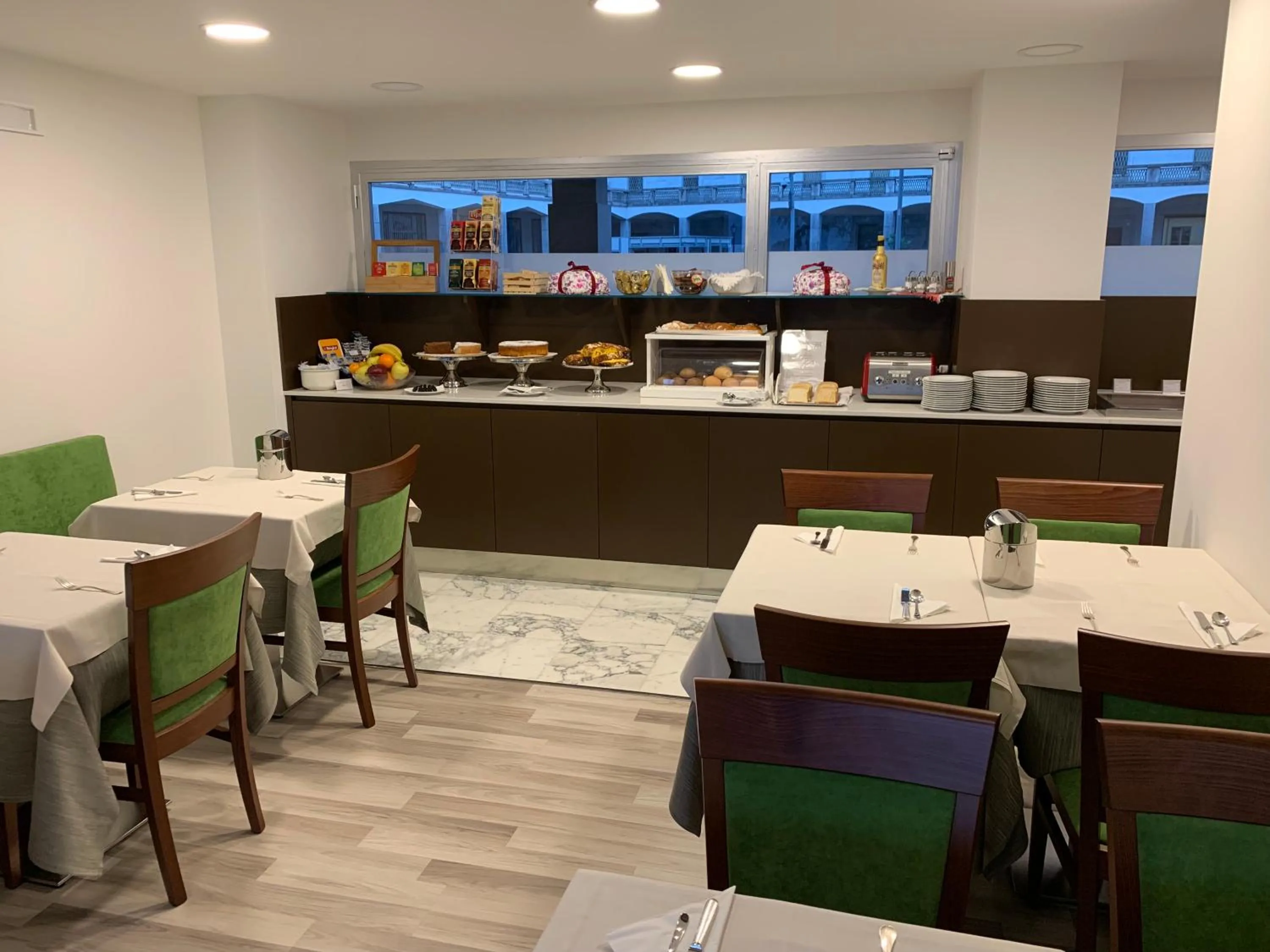 Restaurant/places to eat in Hotel Alberi