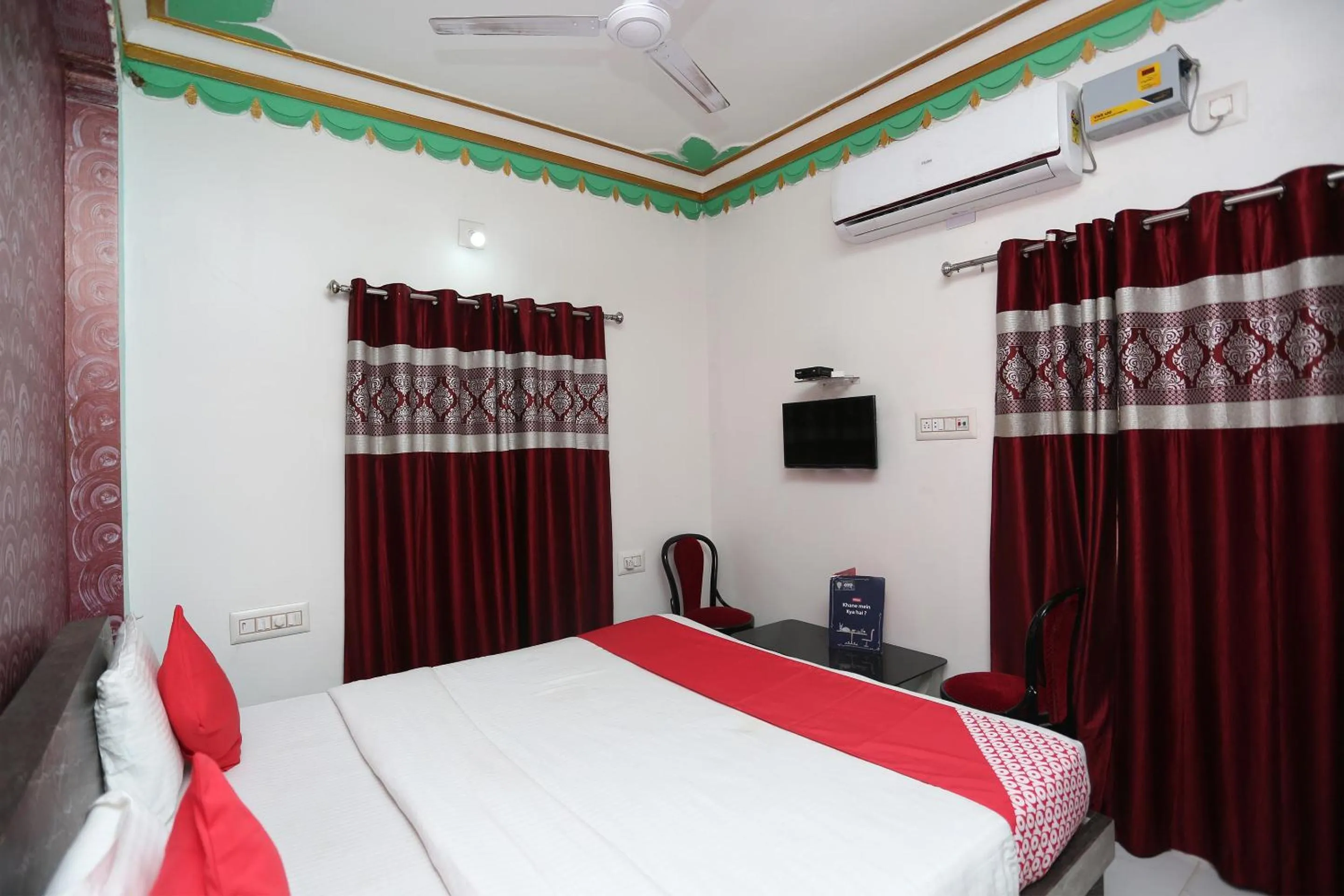 Bedroom, Bed in Hotel O Aradhya Residency
