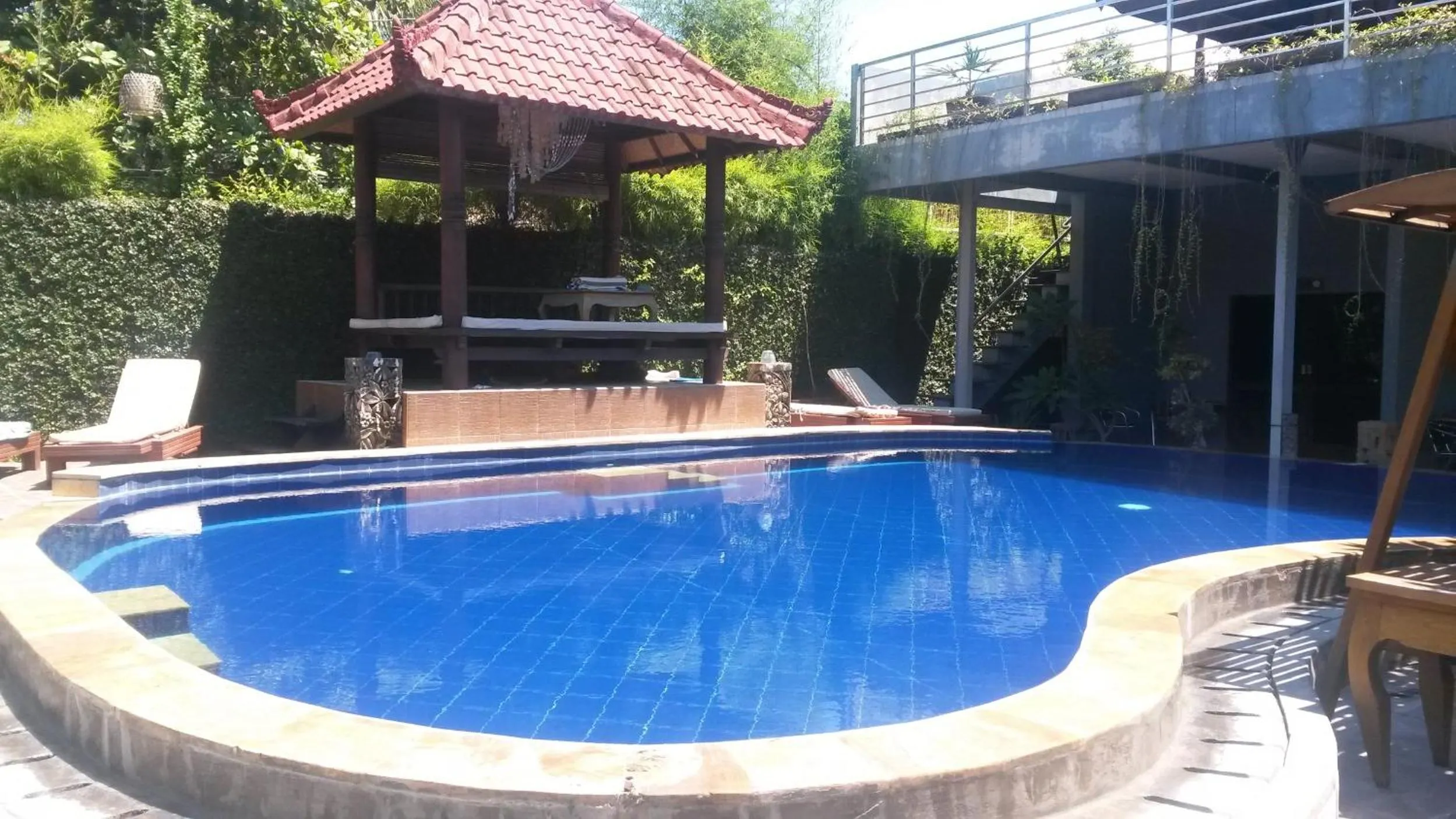 Swimming pool in Meriki Apartment