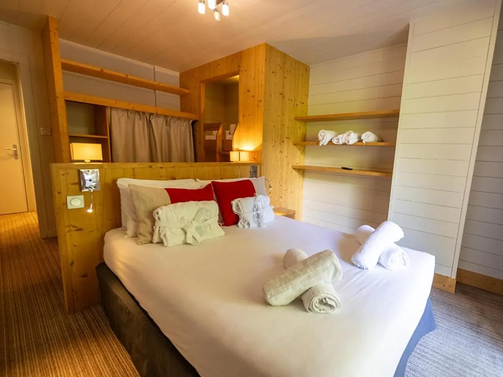 Bed in L'Hermine Blanche