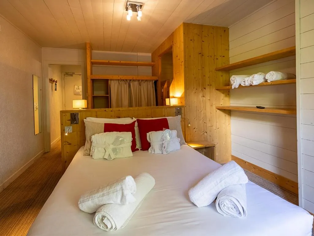 Bed in L'Hermine Blanche