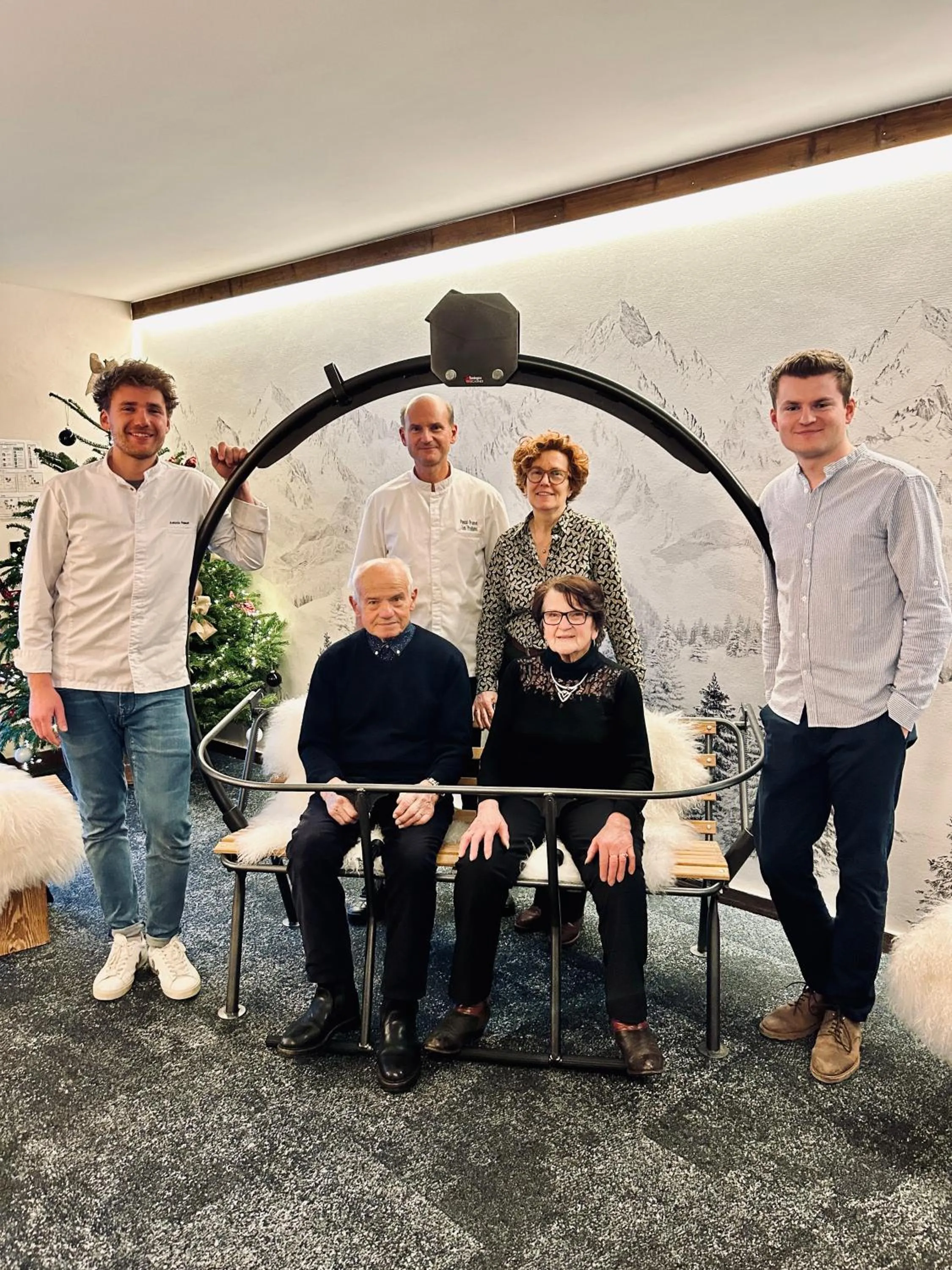 Family in Hameau des Prodains - Hôtel