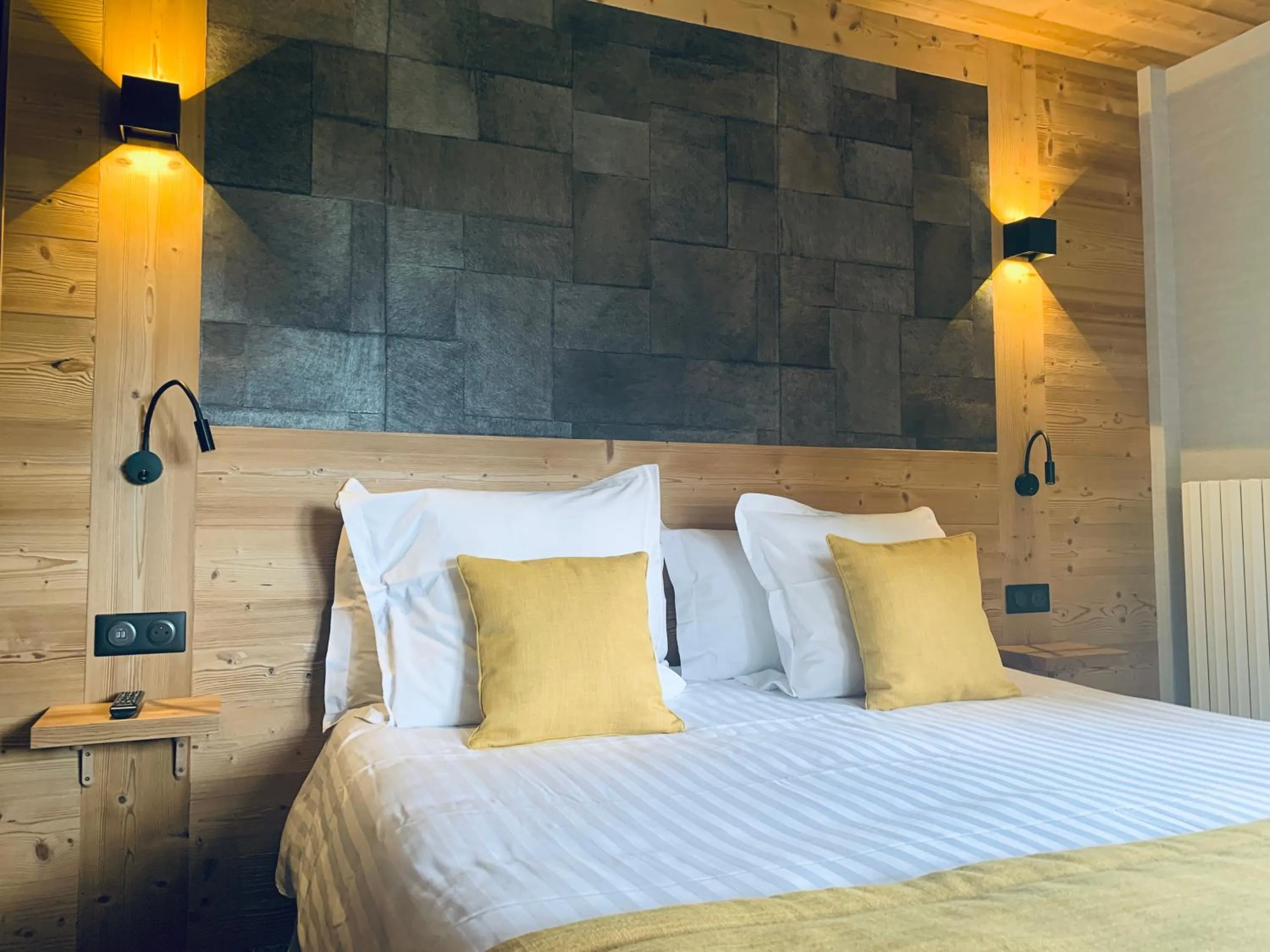 Bedroom, Bed in Hameau des Prodains - Hôtel