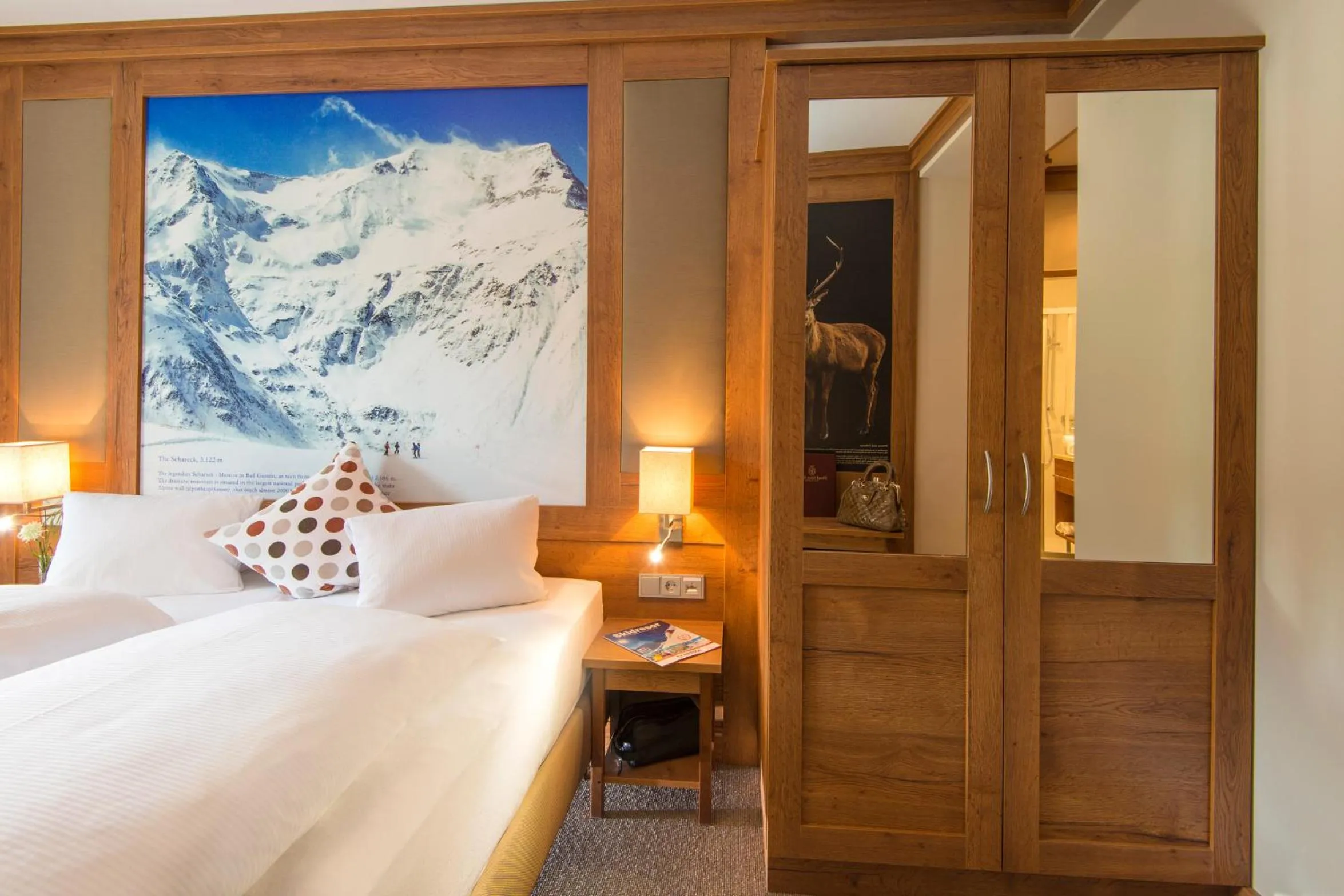 Photo of the whole room, Bed in Hotel Eden Rock