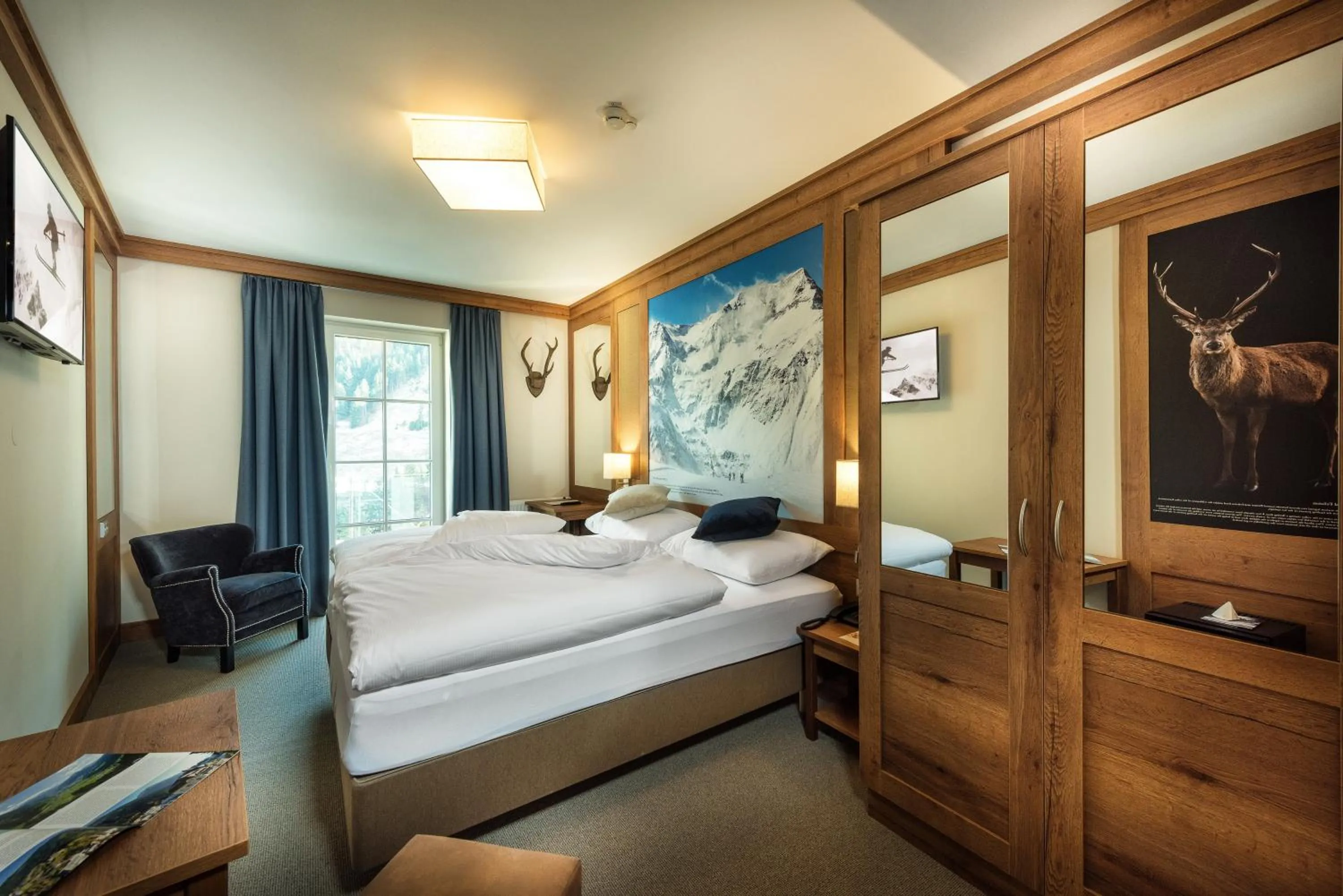 Photo of the whole room, Bed in Hotel Eden Rock