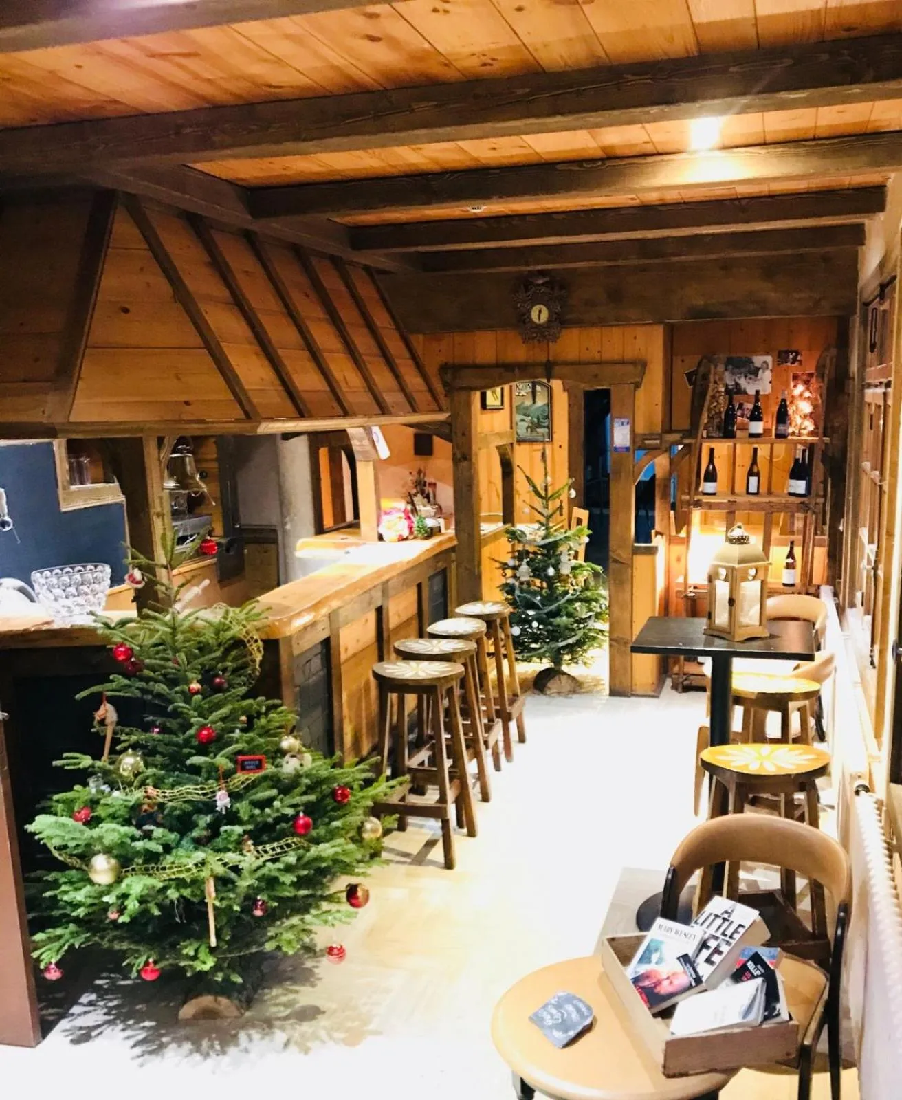 Restaurant/places to eat in Hotel Le Concorde