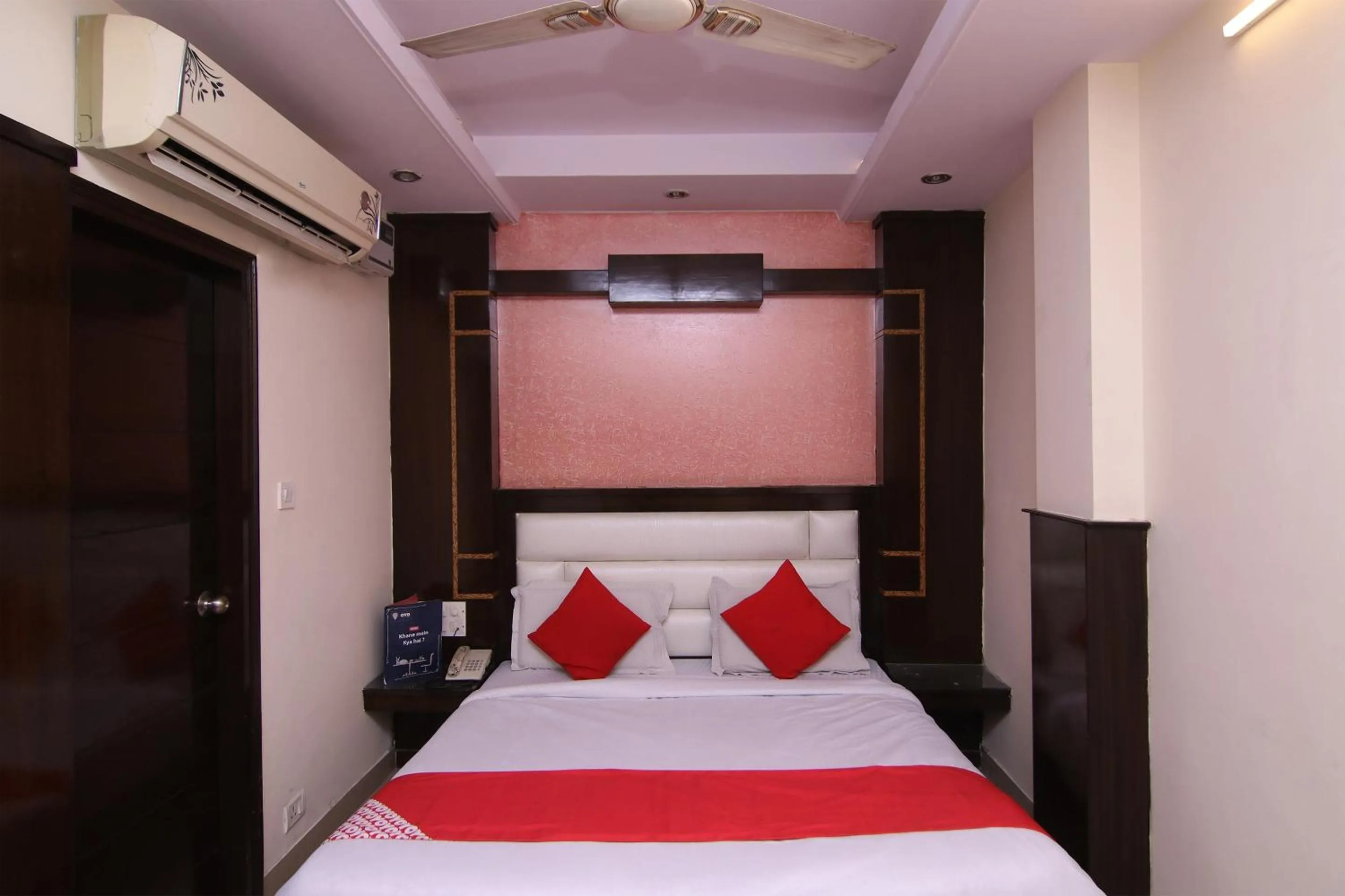 Hotel O S Deluxe