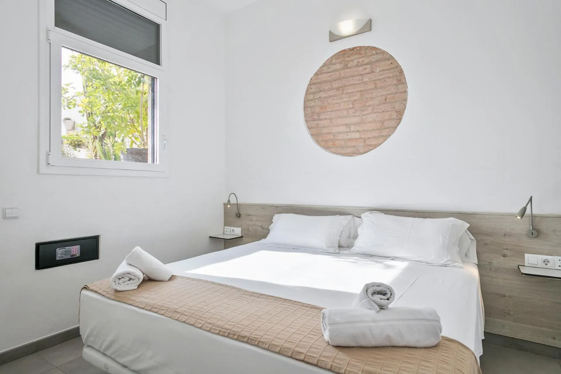 Bedroom, Bed in Stay Together Barcelona Apartments