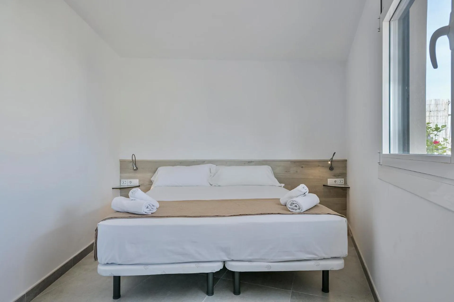 Bedroom, Bed in Stay Together Barcelona Apartments