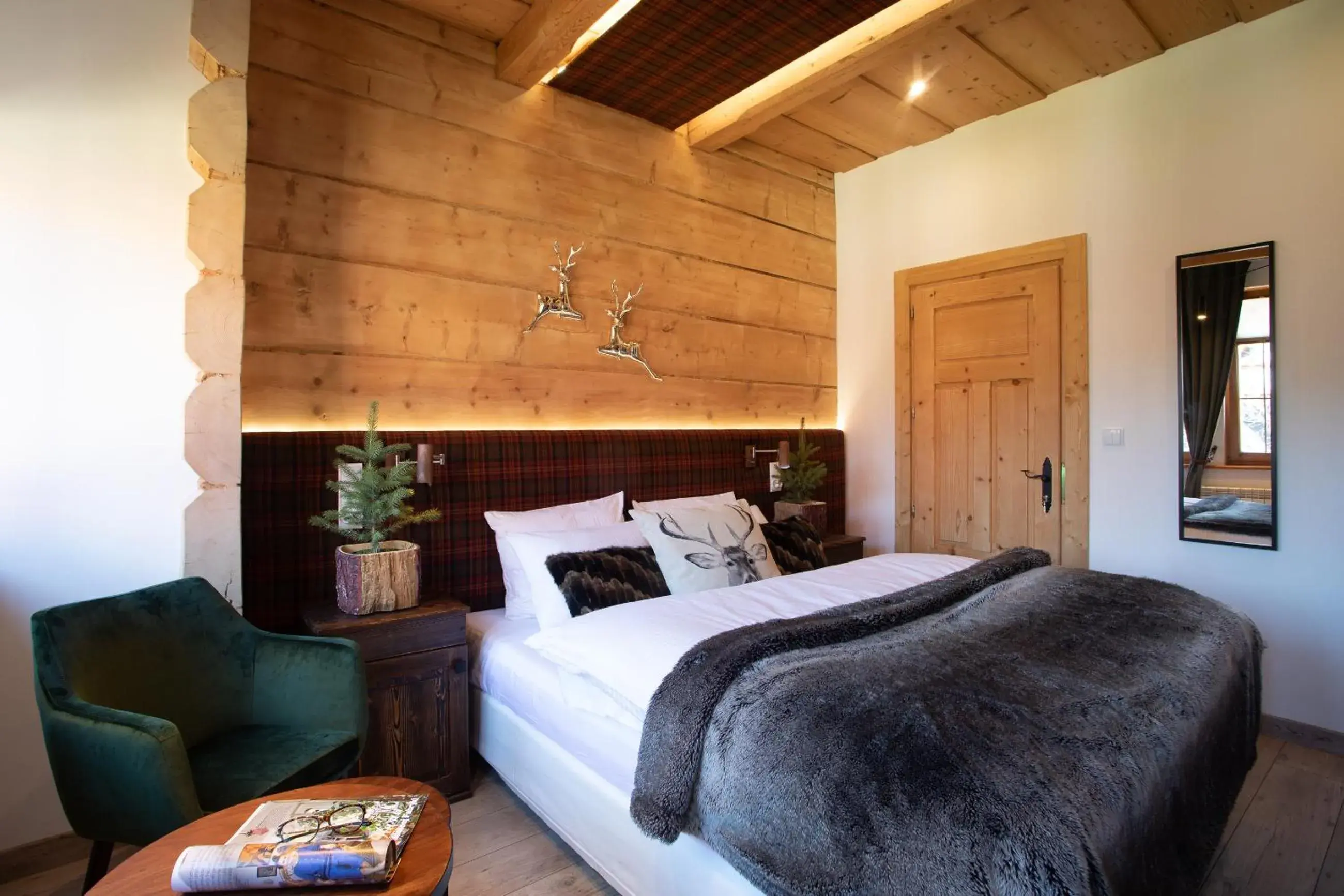 Superior Double Room in Niedźwiedzia Residence Superior Double Room in Niedźwiedzia Residence