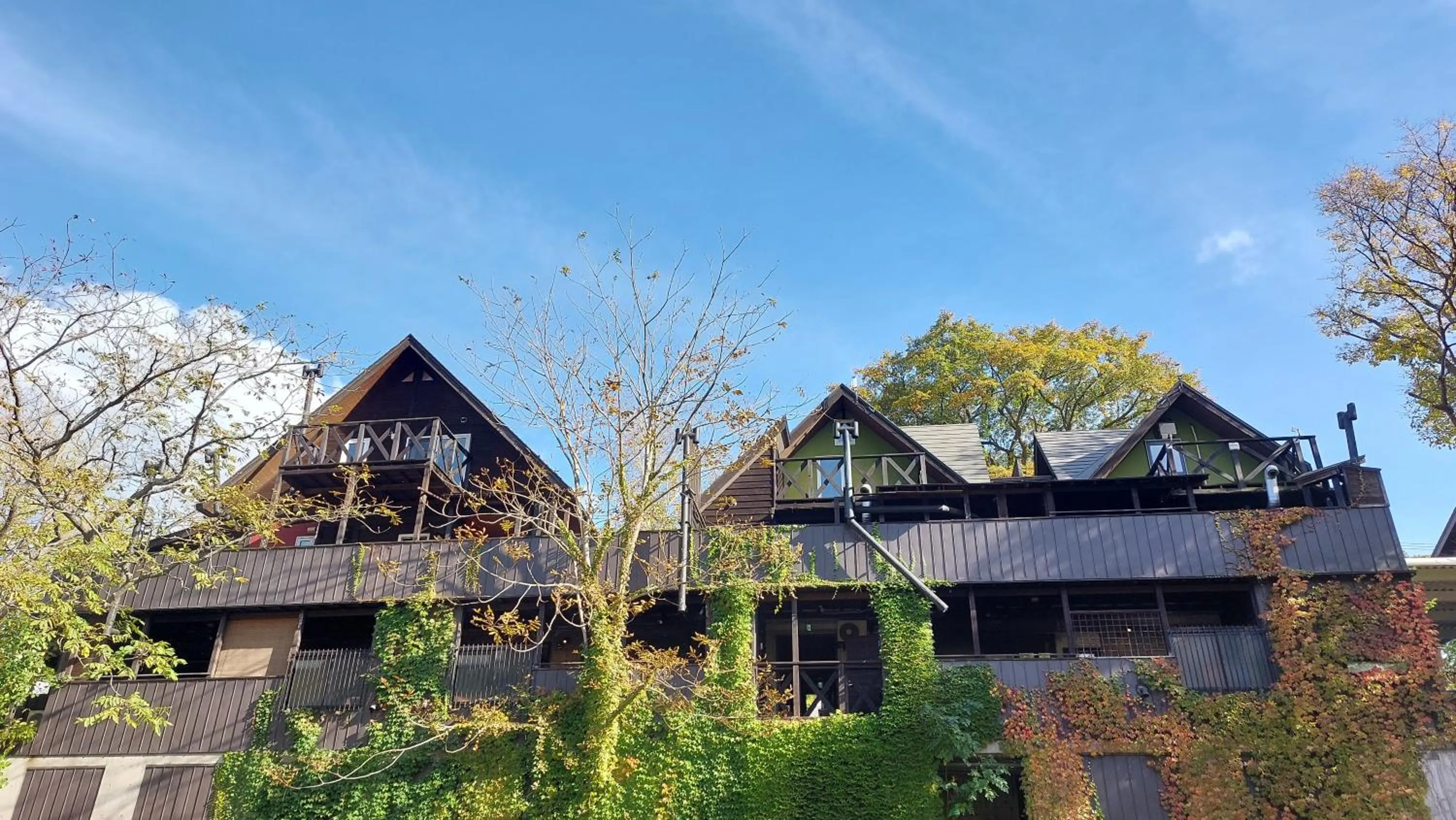 Property building in Winkel Village