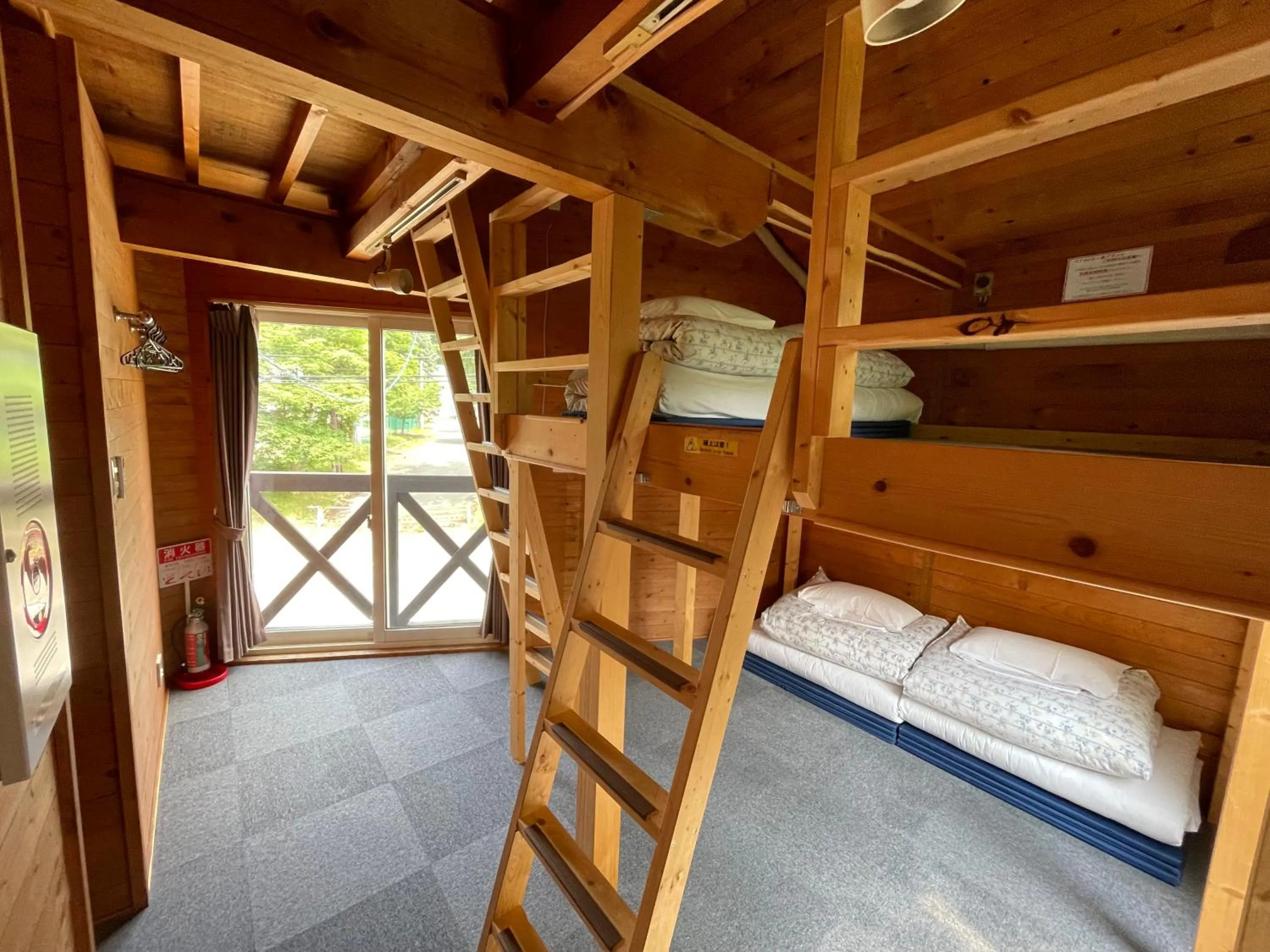 Bedroom, Bed in Winkel Village