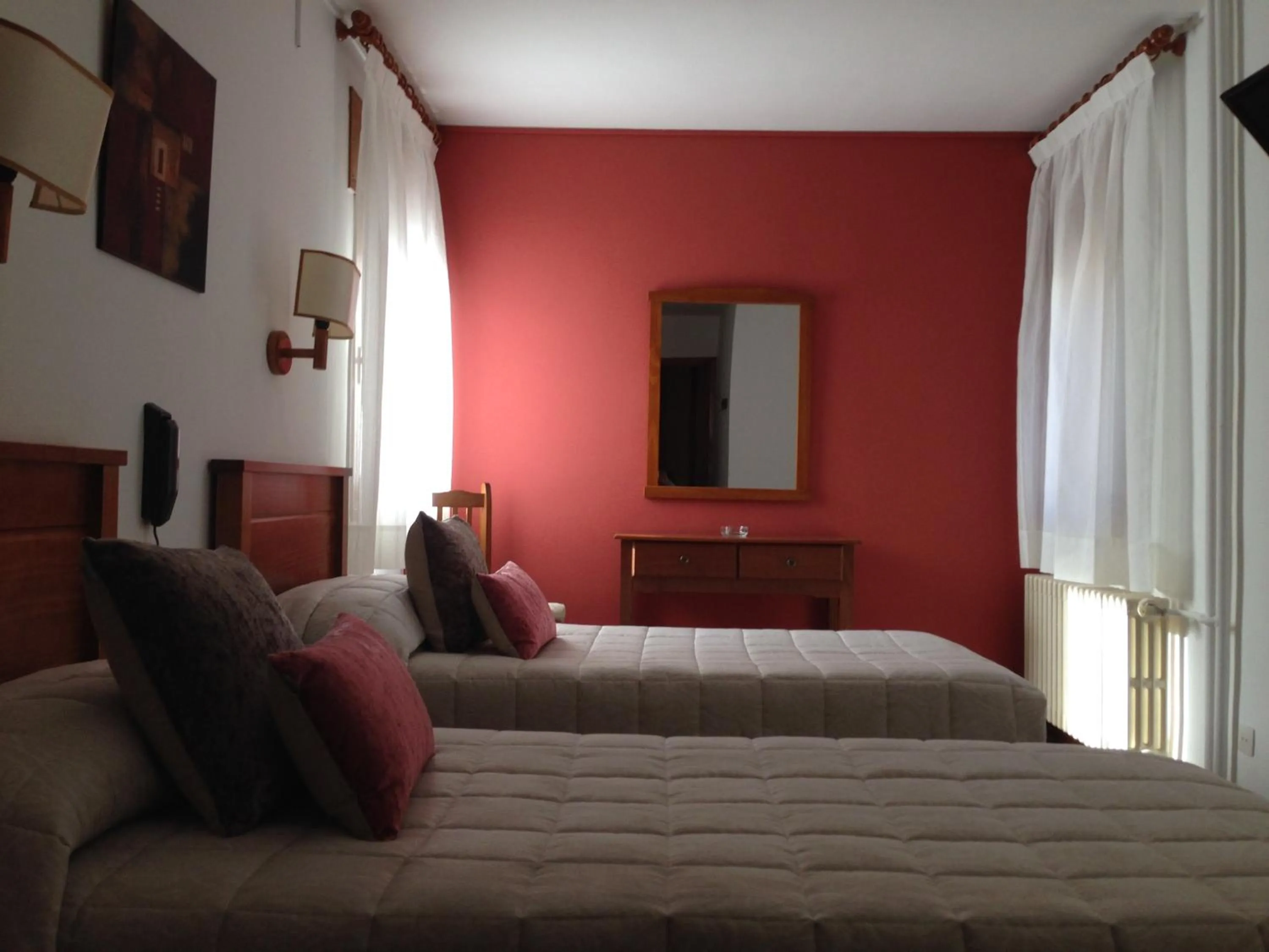 Photo of the whole room, Bed in Hotel La Bonaigua
