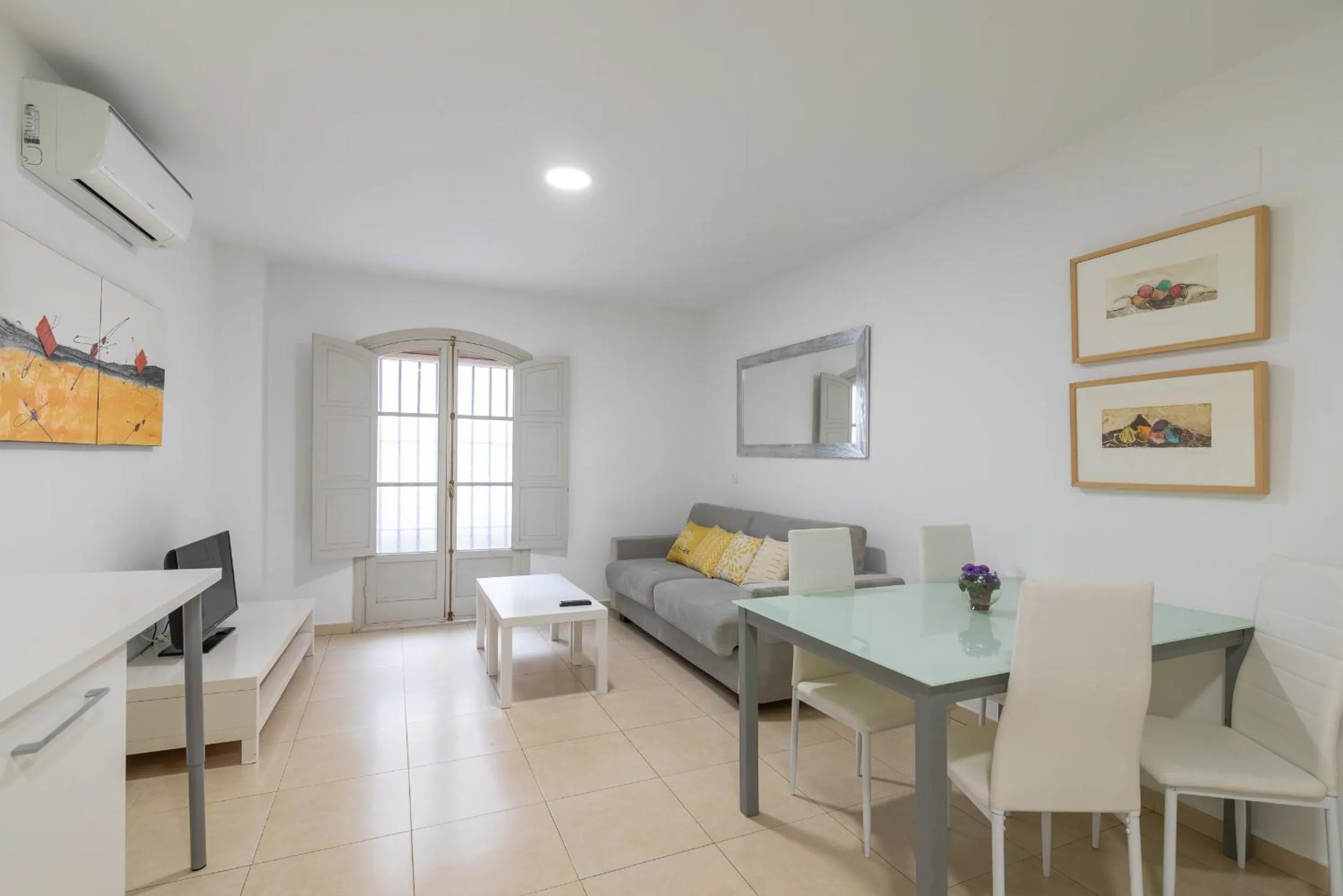 Living room in Reservaloen Plaza del Salvador