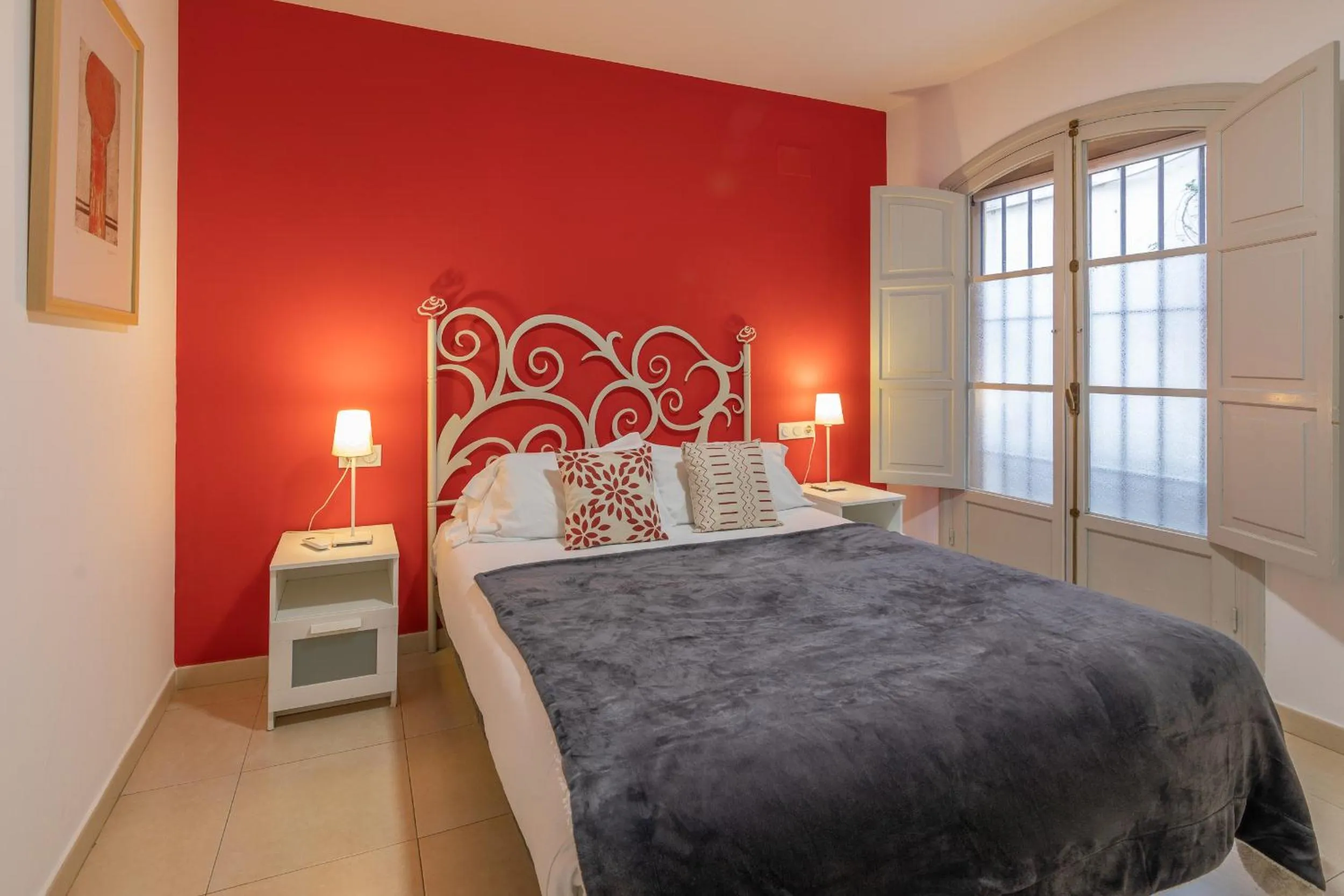 Bedroom, Bed in Reservaloen Plaza del Salvador