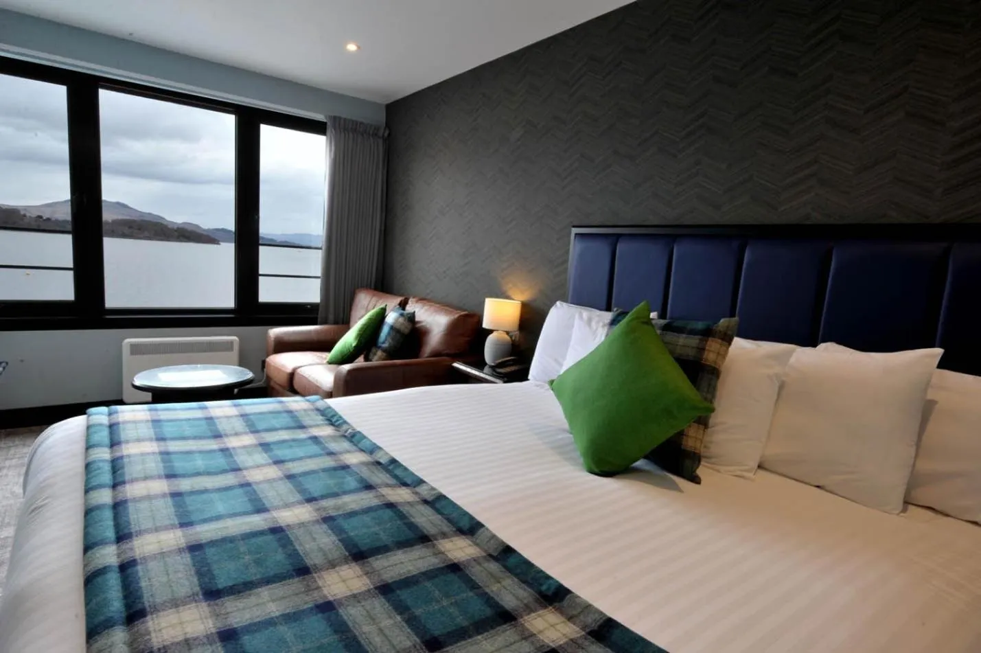 Bedroom, Bed in The Lodge On Loch Lomond Hotel