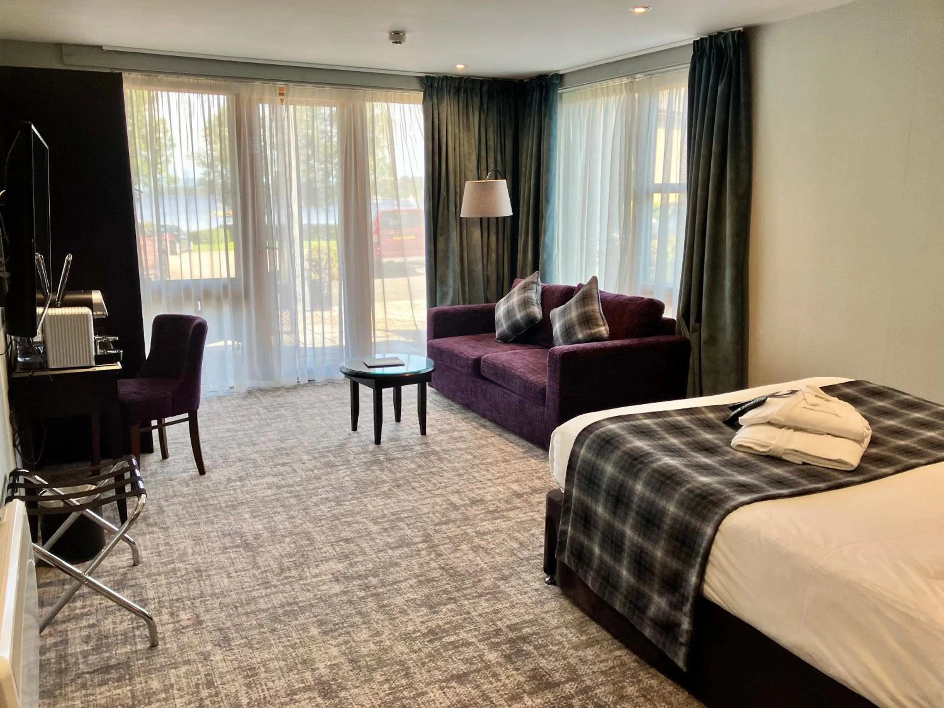 Bed in The Lodge On Loch Lomond Hotel