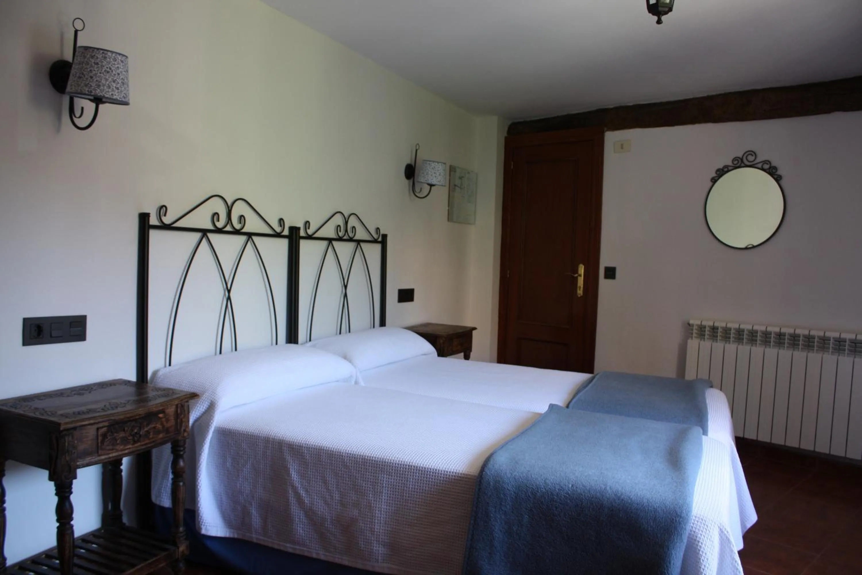 Photo of the whole room, Bed in Hotel Mesón del Gallo