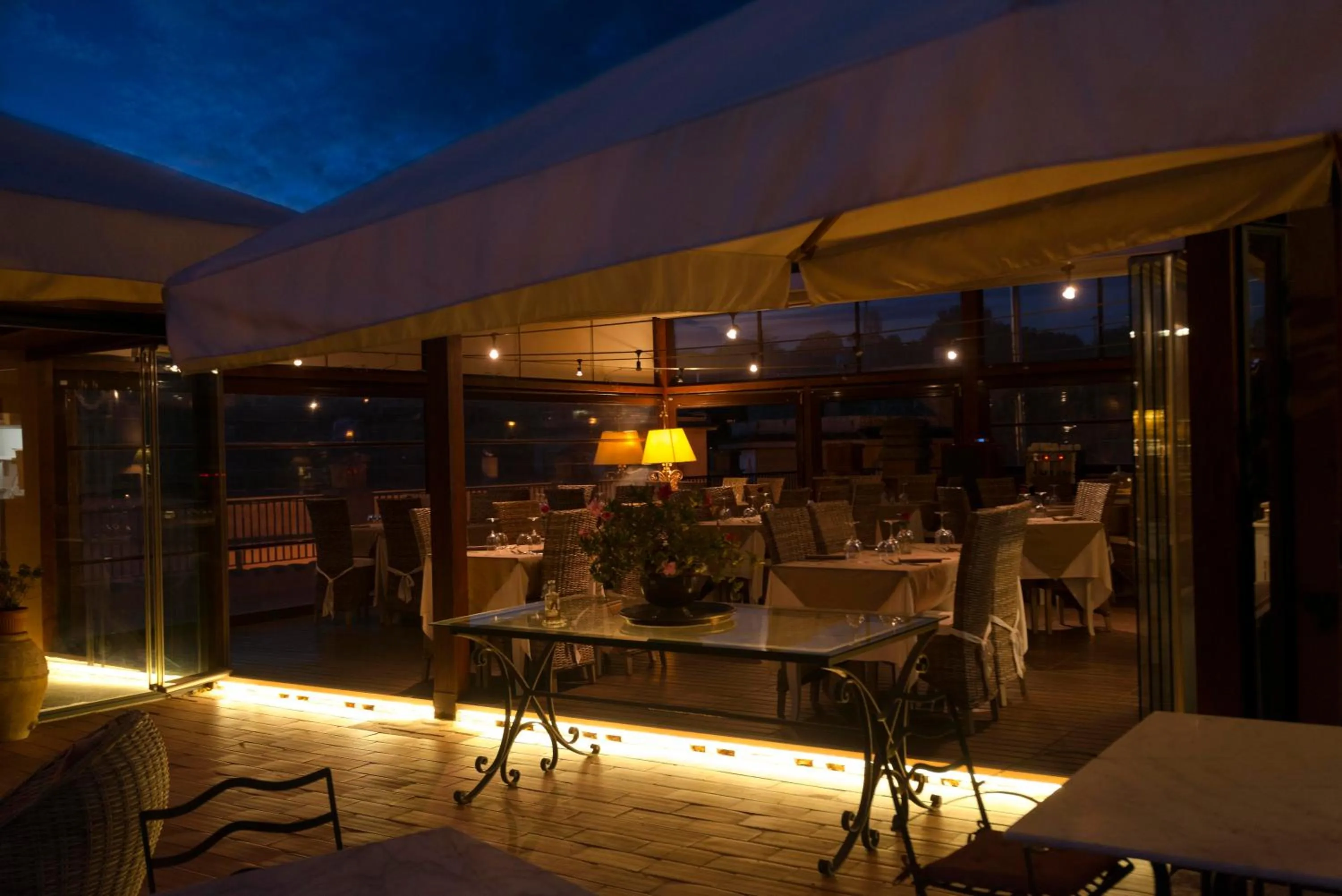 Restaurant/places to eat in La Meridiana Relais