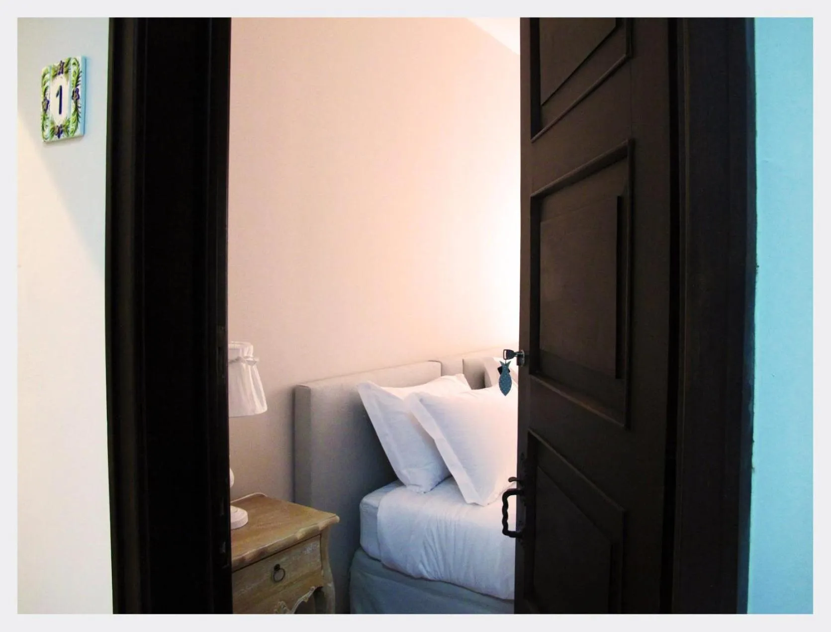 Bedroom, Bed in Senhor Gigi