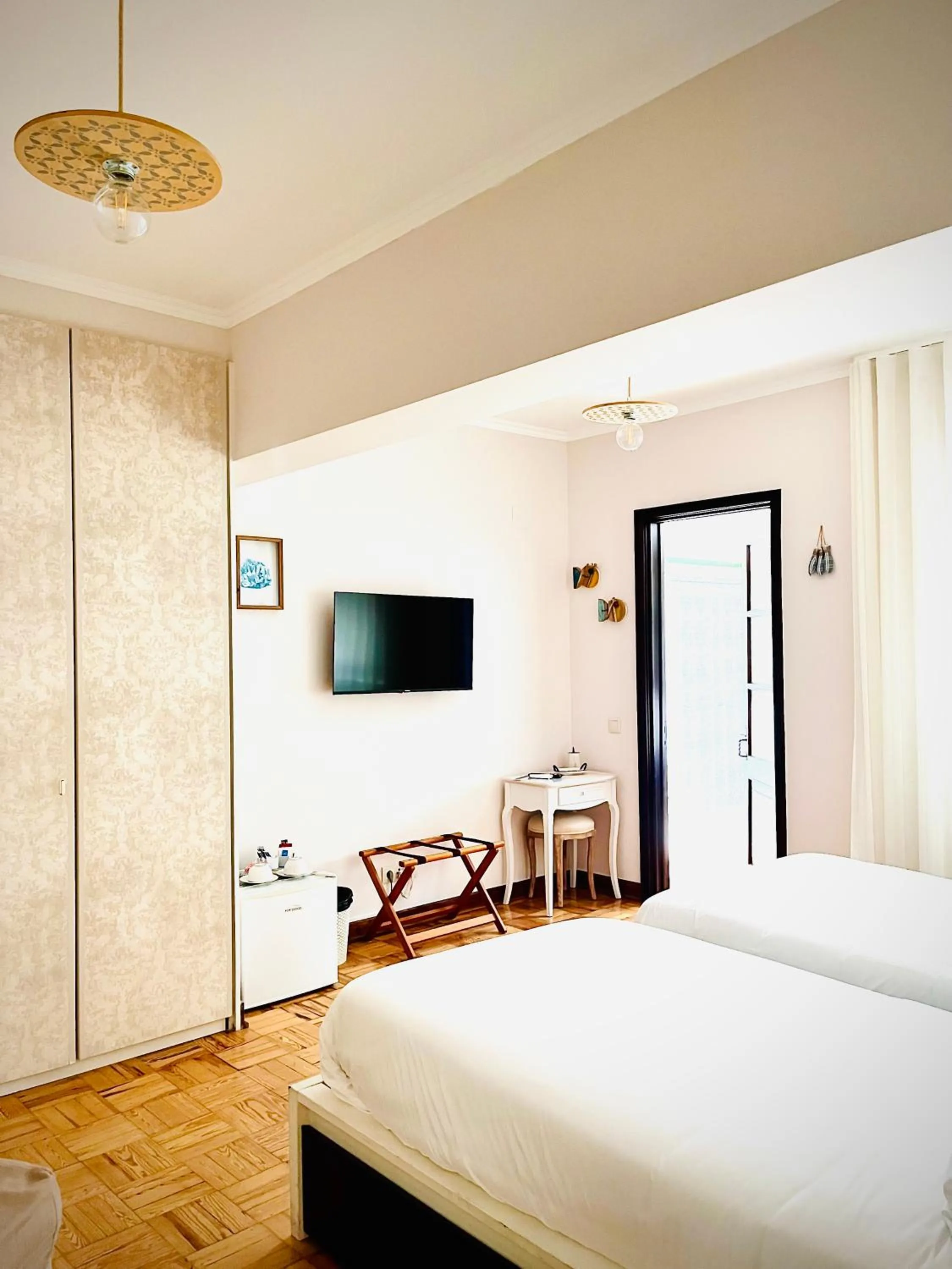 Photo of the whole room, Bed in Senhor Gigi