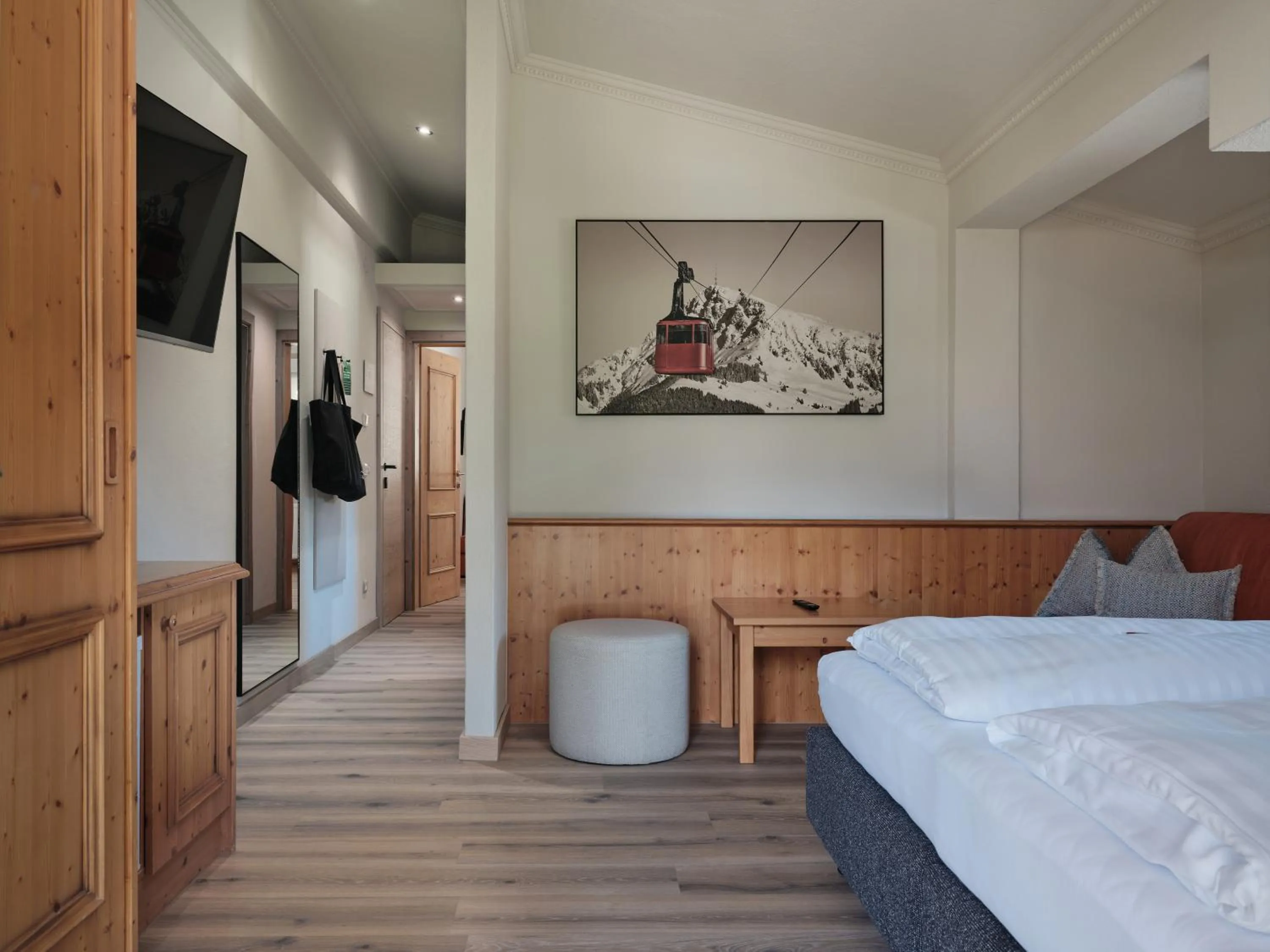 Bedroom, Bed in Hotel Garni Pinzgau, Fabian Hüttl