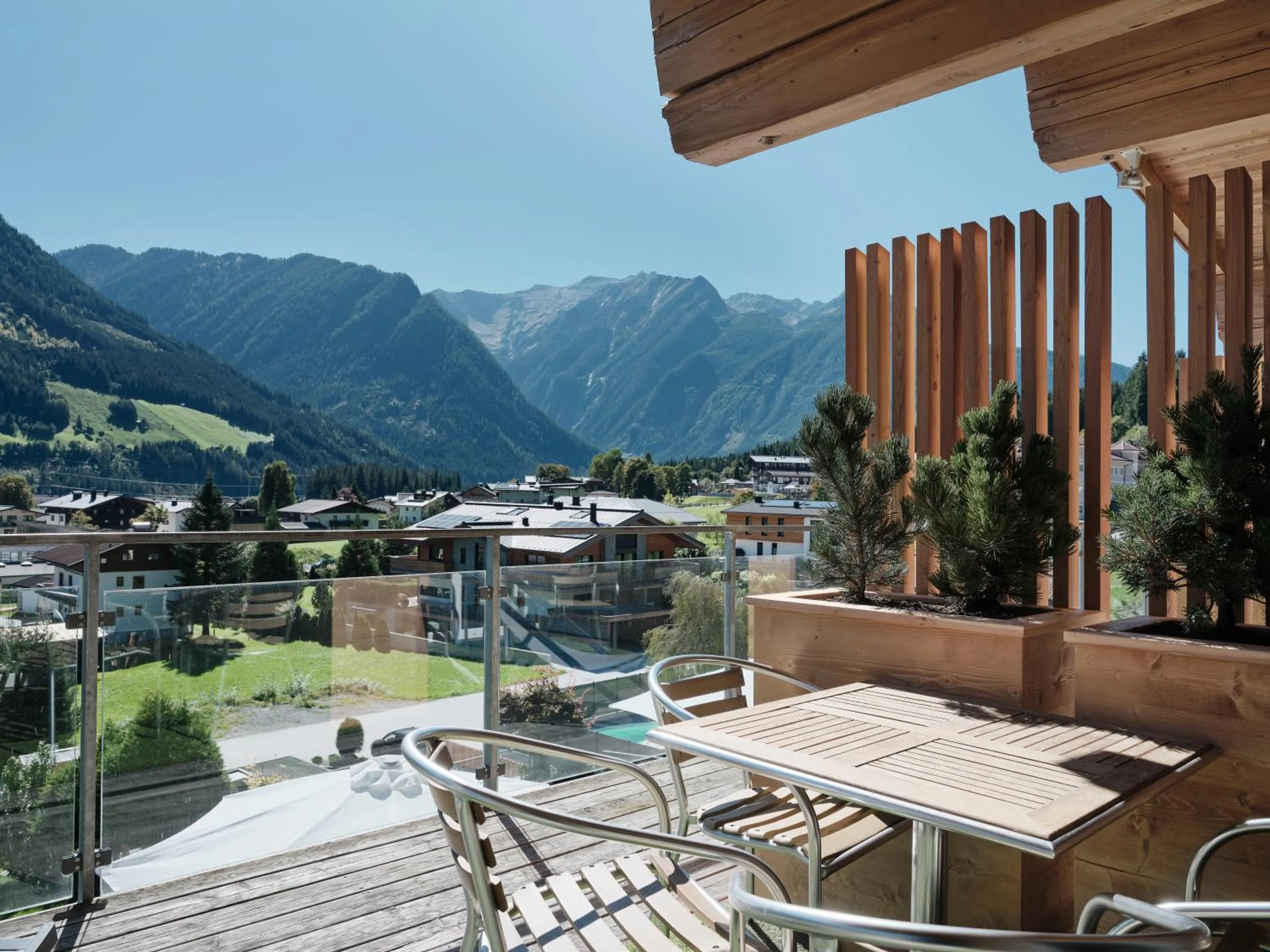 Balcony/Terrace in Hotel Garni Pinzgau, Fabian Hüttl