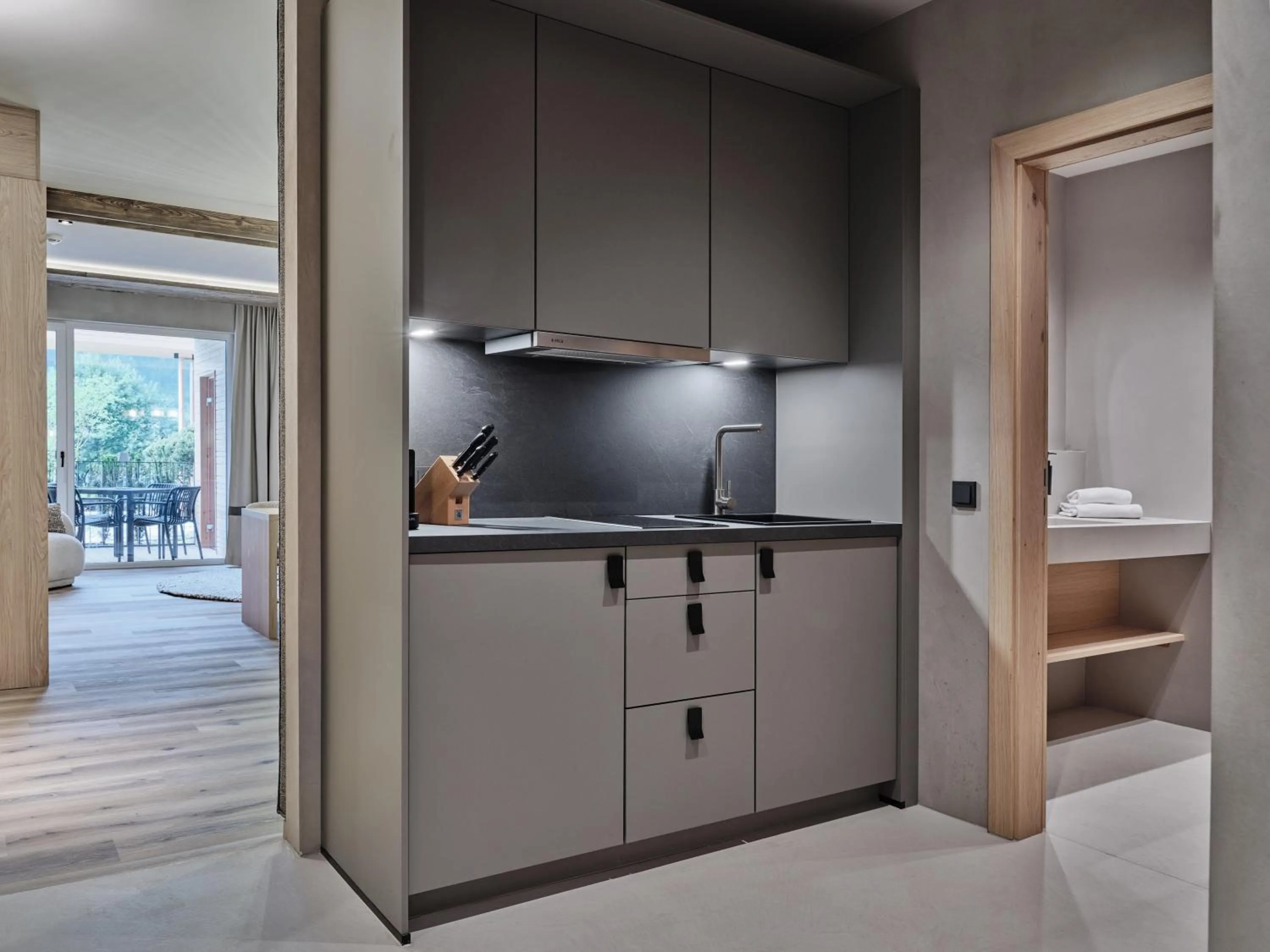 Kitchen or kitchenette in Hotel Garni Pinzgau, Fabian Hüttl