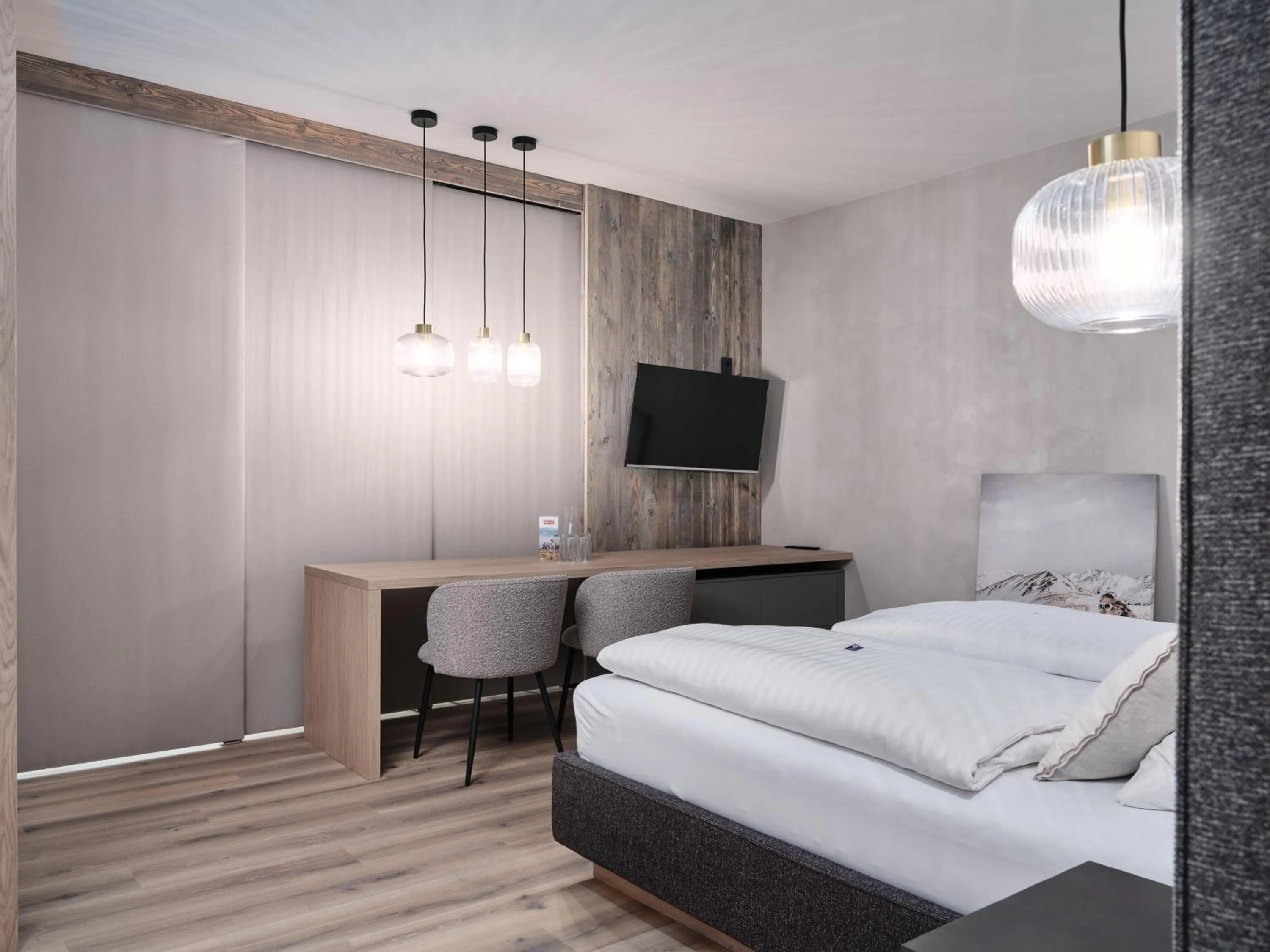 Bed in Hotel Garni Pinzgau, Fabian Hüttl