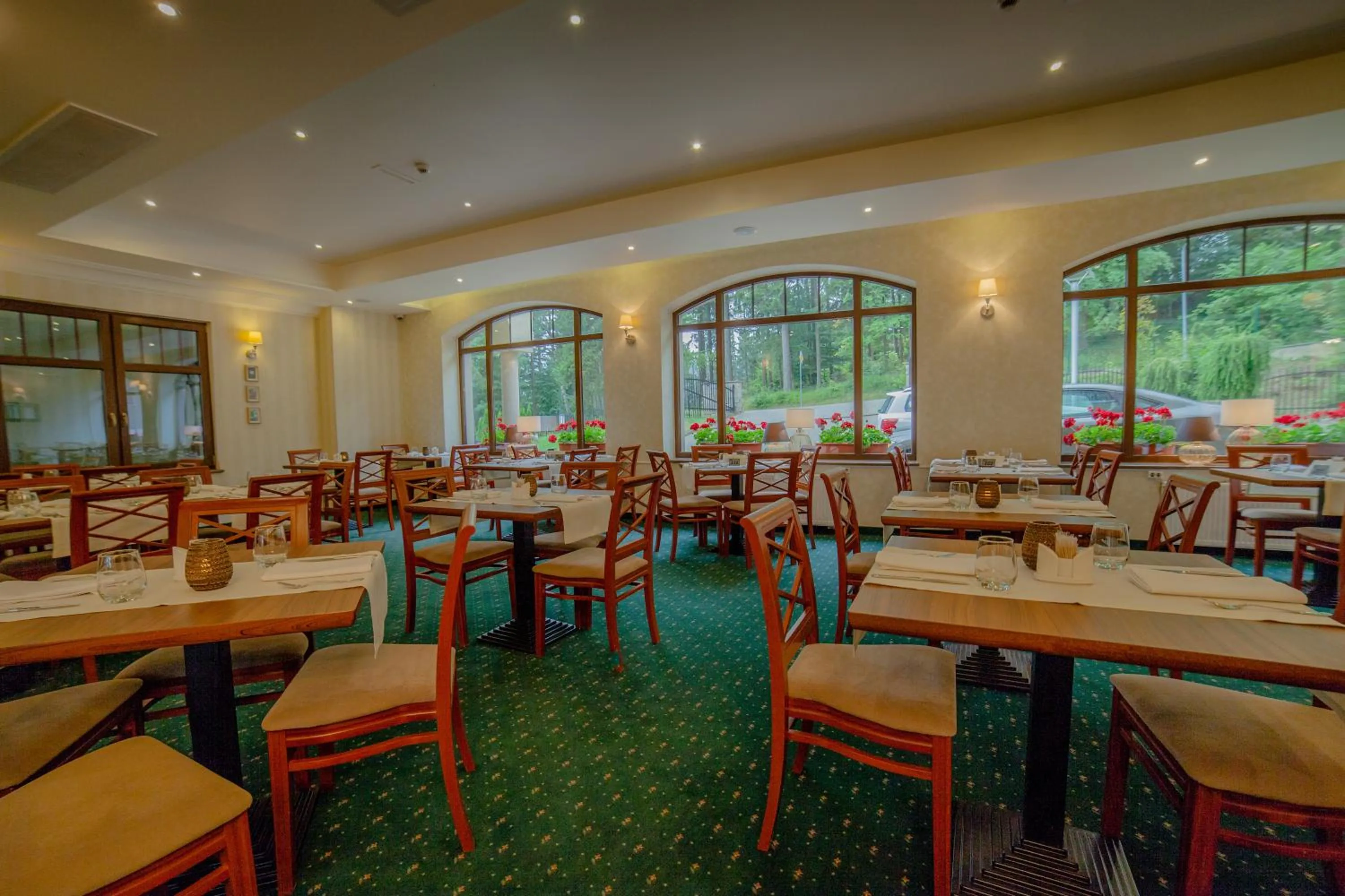 Restaurant/places to eat in Greno Hotel & Spa