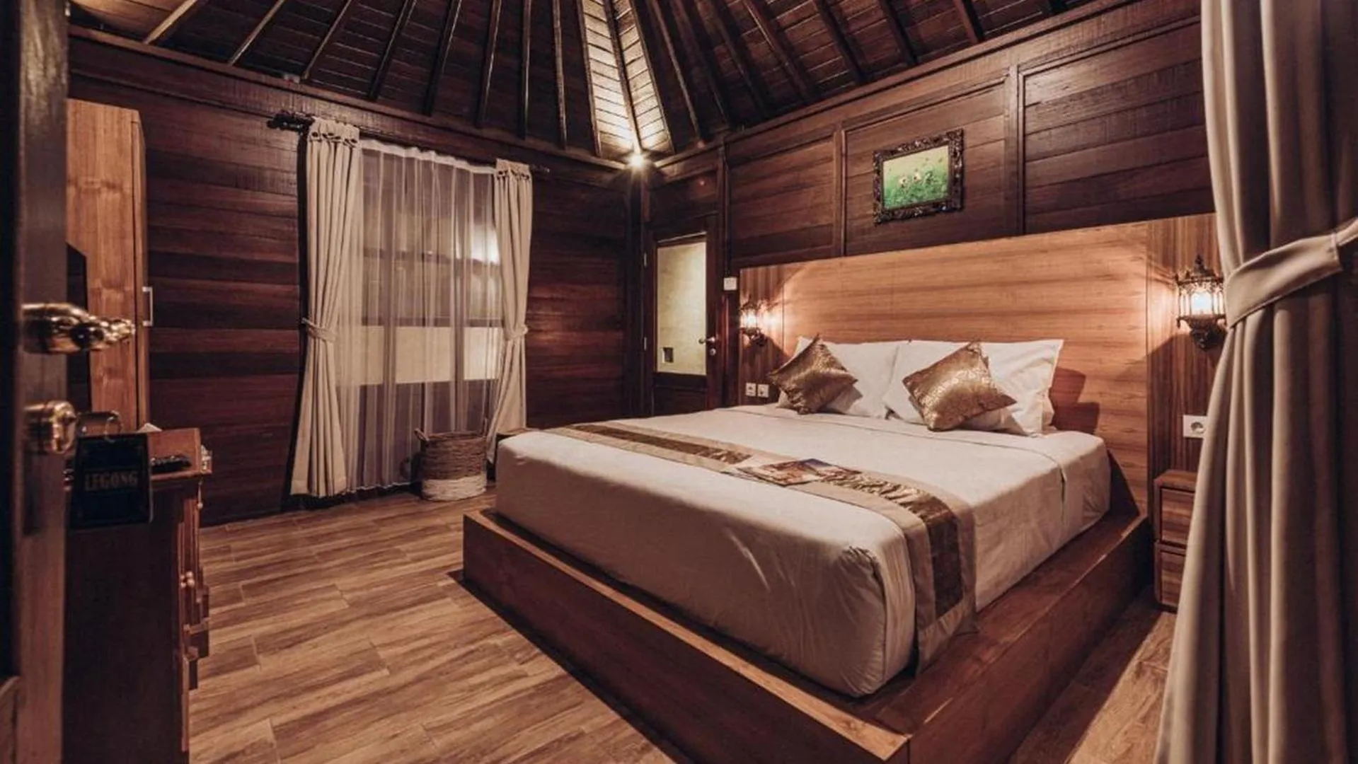Bedroom, Bed in Kayu Manise Villa Bedugul