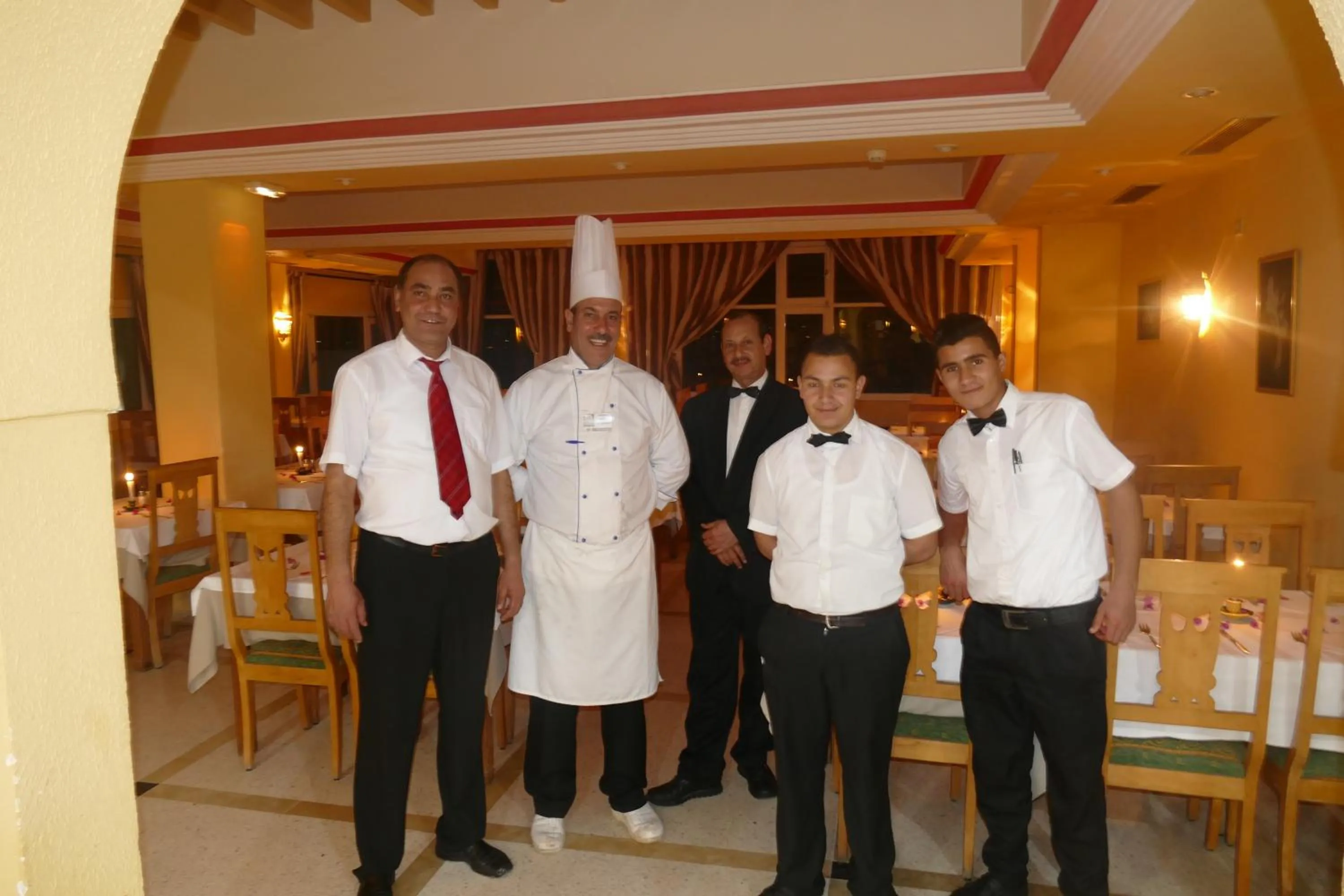 Communal kitchen in Hôtel LES MIMOSAS TABARKA