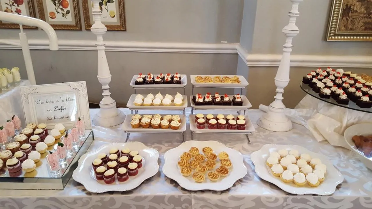 Restaurant/places to eat in Pheasant Hill Bed and Breakfast