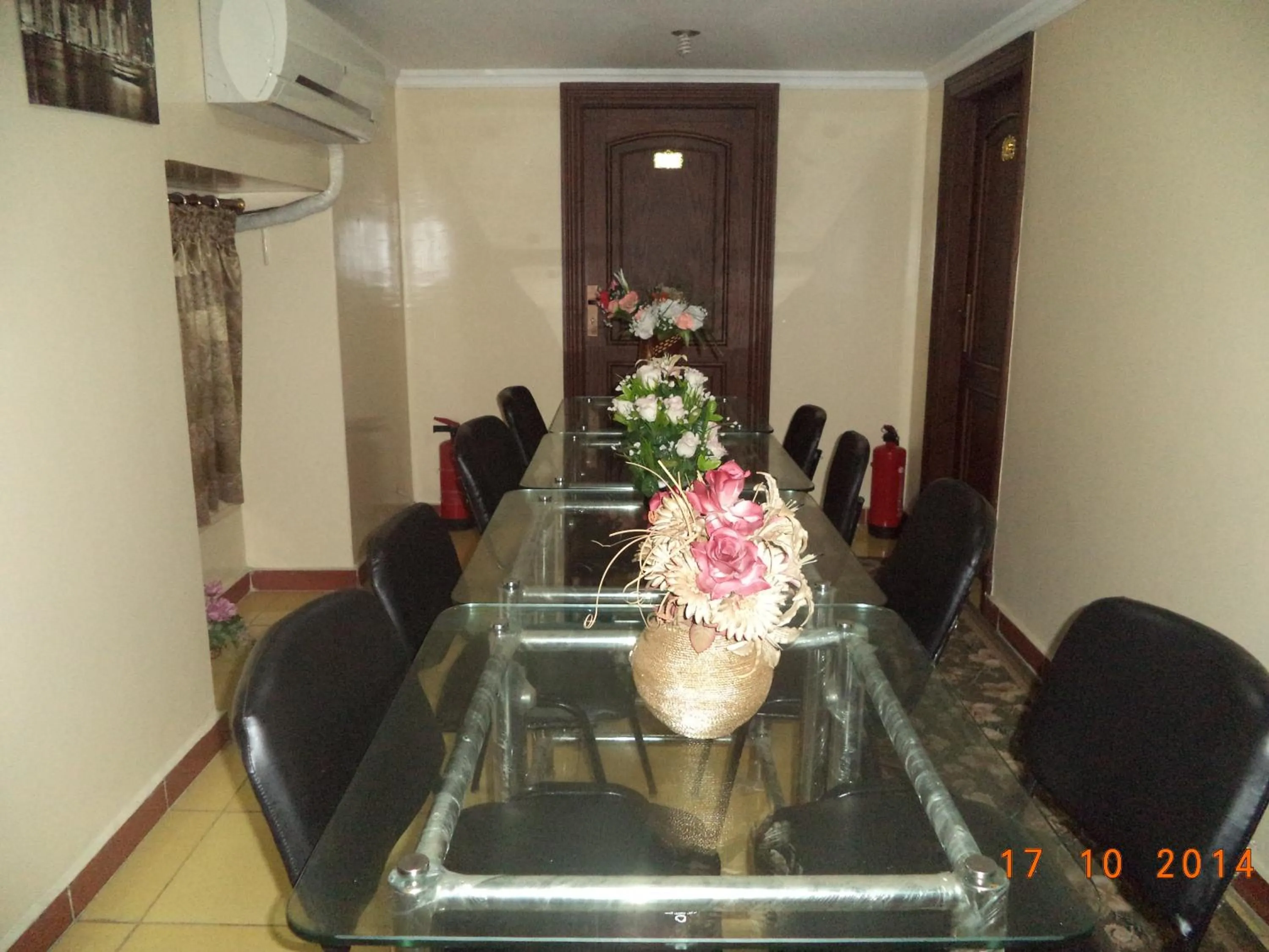 Seating area in Al Maghraby Hotel