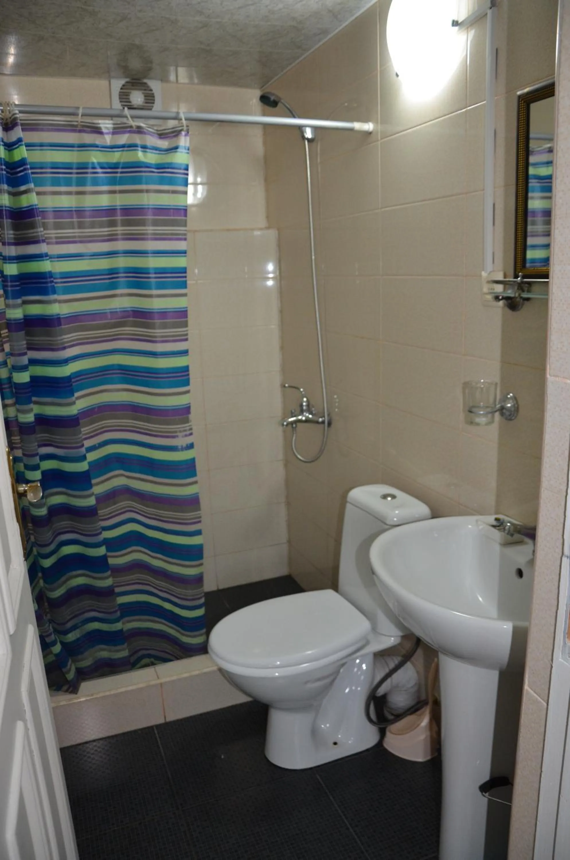 Bathroom in TJ Guest House