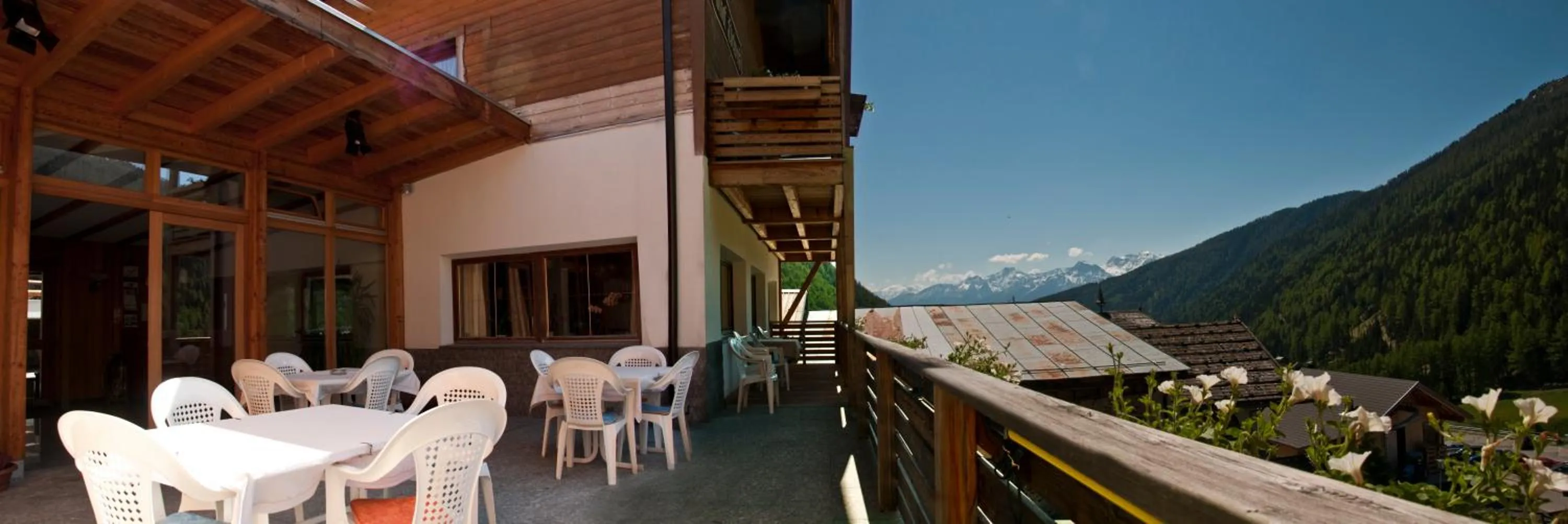 Balcony/Terrace in Hotel Edelweiss