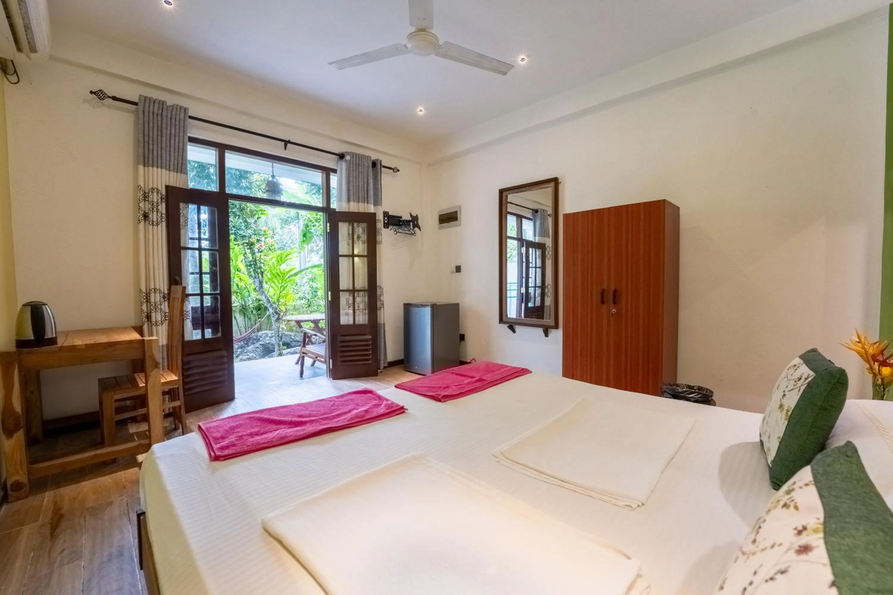 Bed in Rawanaz