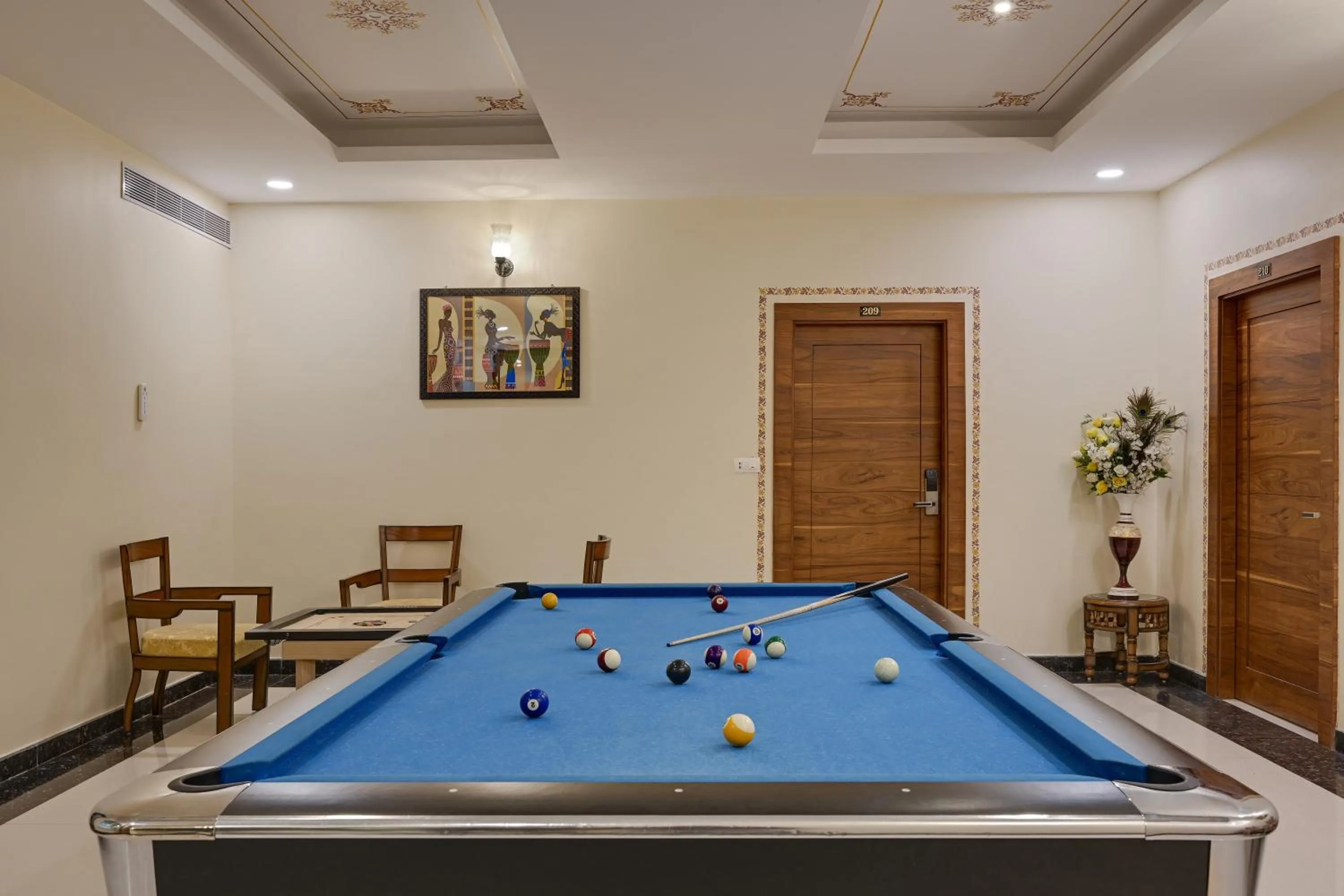 Billiard in The Everest Hill Resort & Spa-Kumbhalgarh
