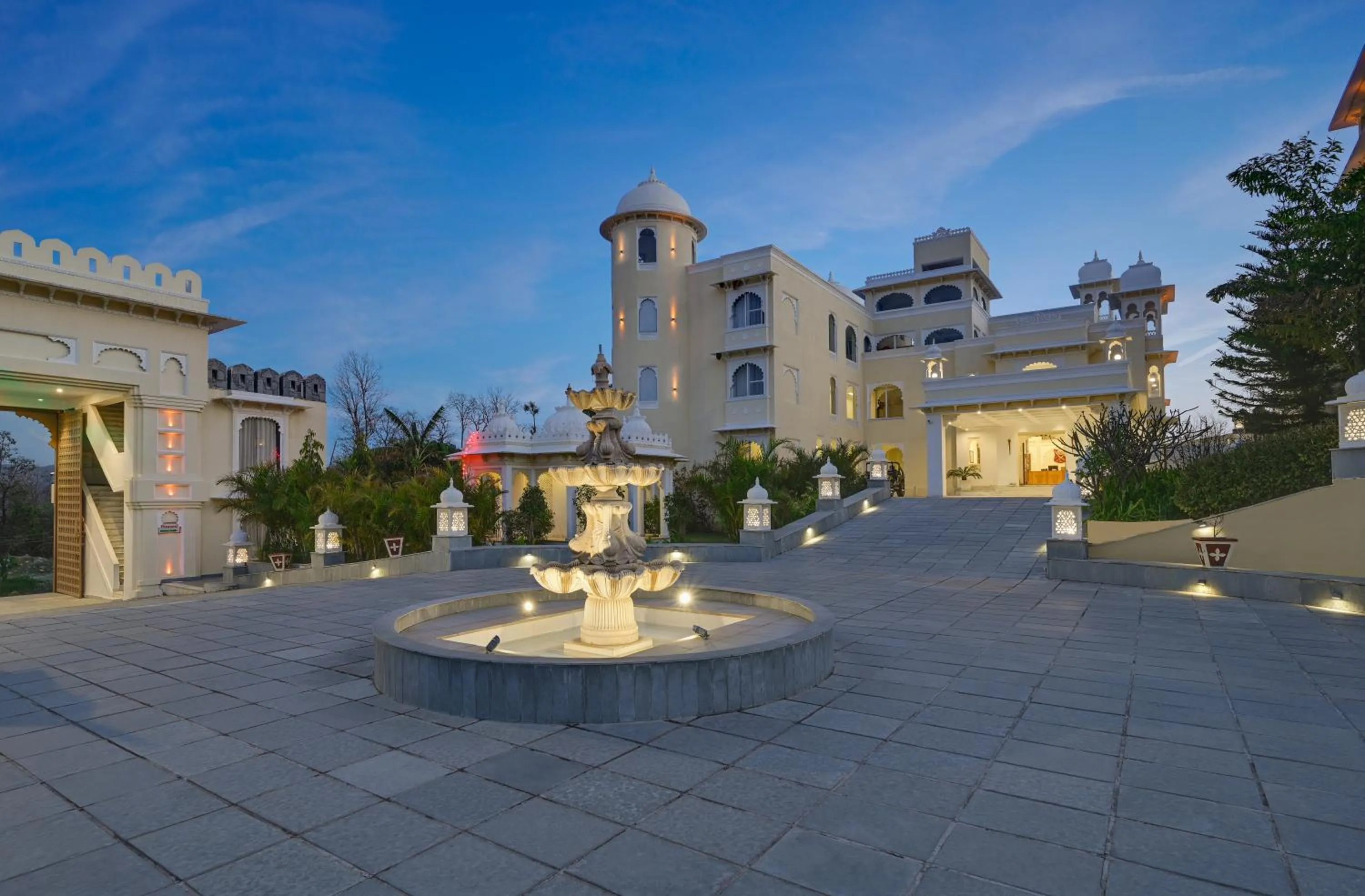 Facade/entrance in The Everest Hill Resort & Spa-Kumbhalgarh