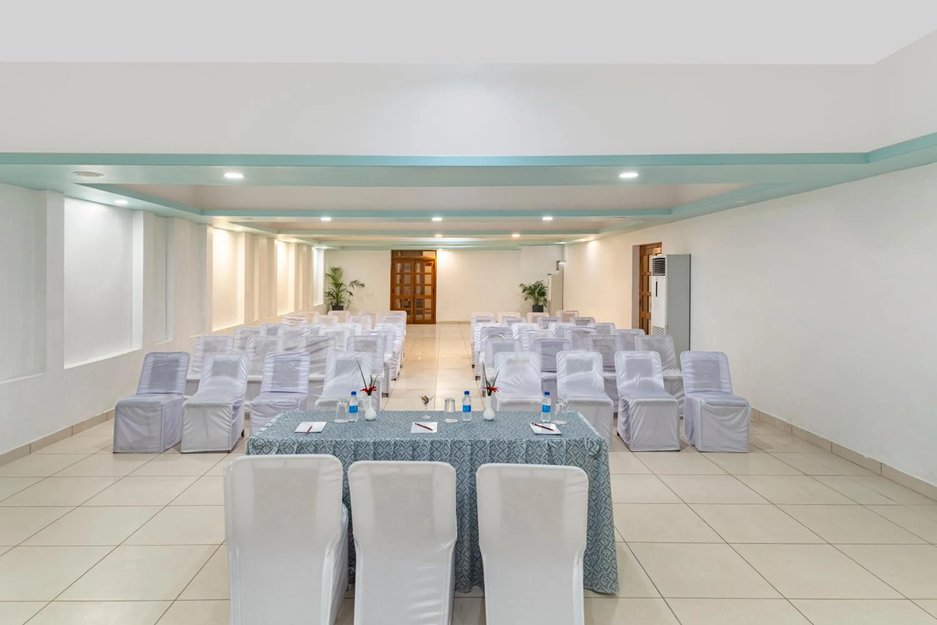 Meeting/conference room in The Everest Hill Resort & Spa-Kumbhalgarh
